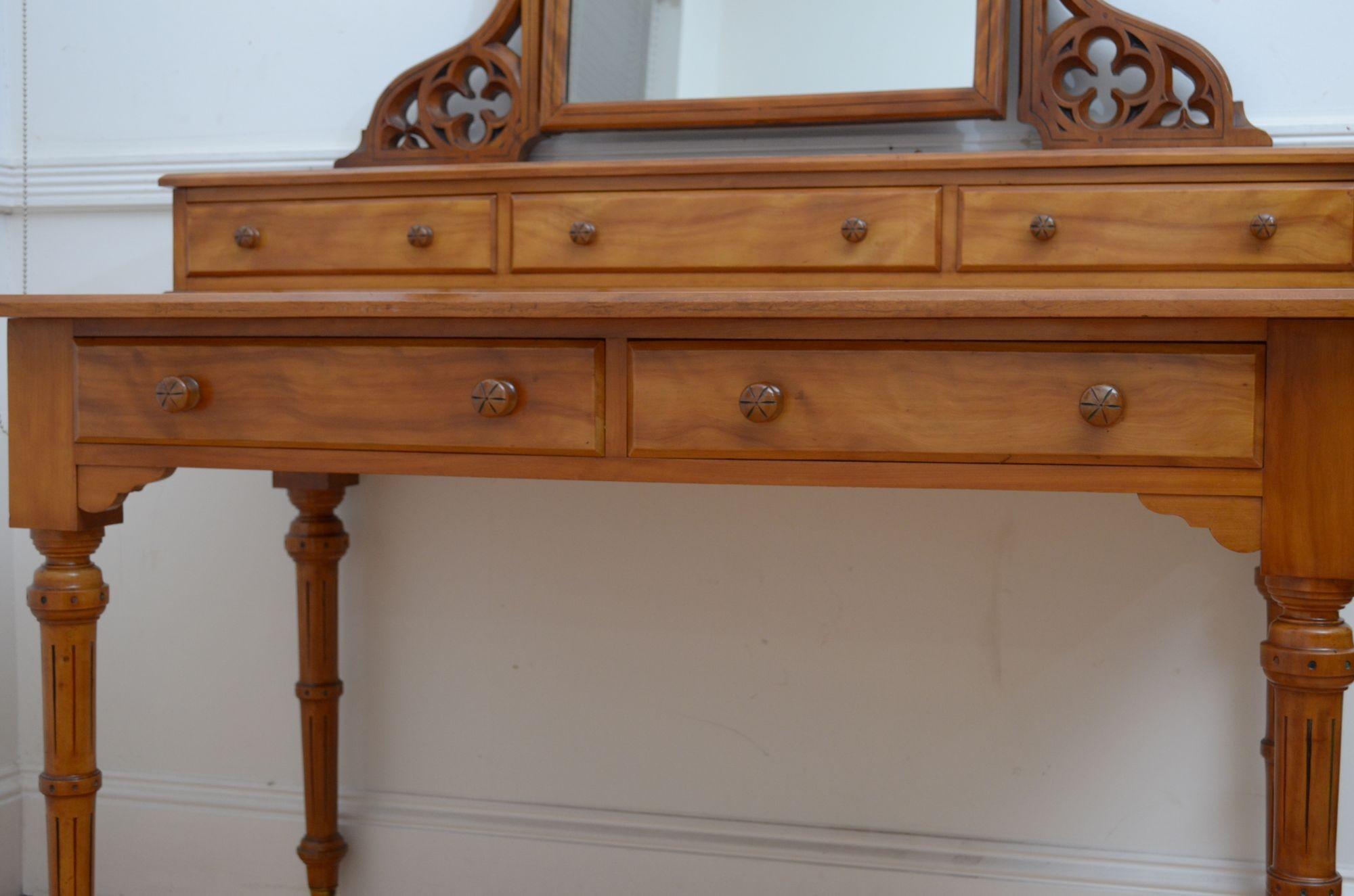 Victorian Satin birch dressing table with a Chair For Sale 4