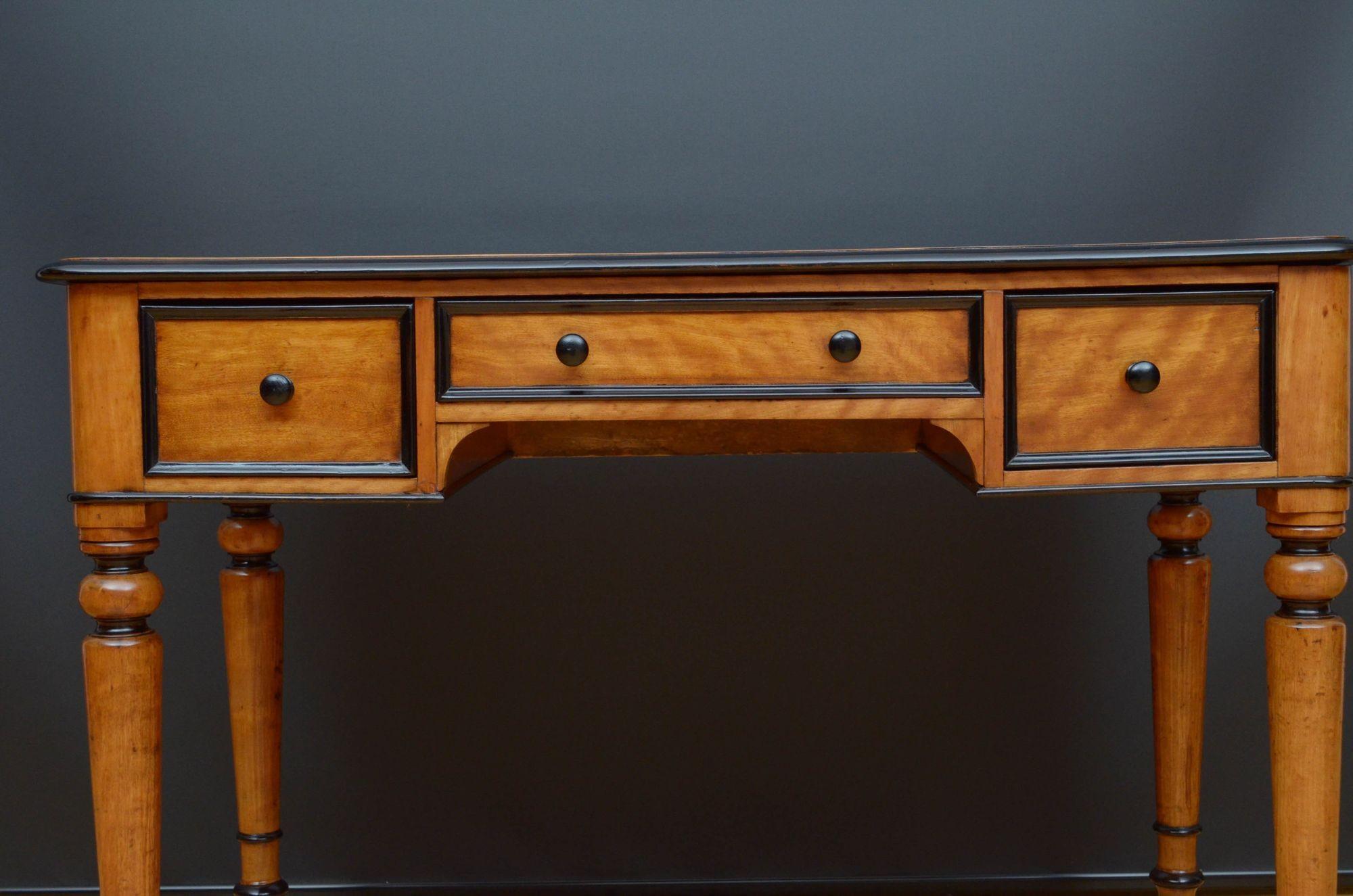 Victorian Satin Birch Writing Table For Sale 4