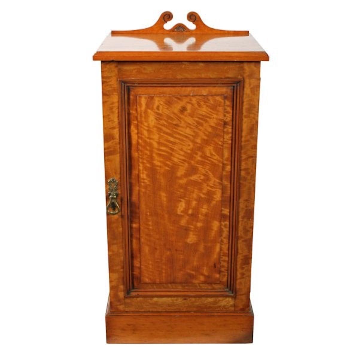 English Victorian Satinwood Bedside Cabinet, 19th Century For Sale