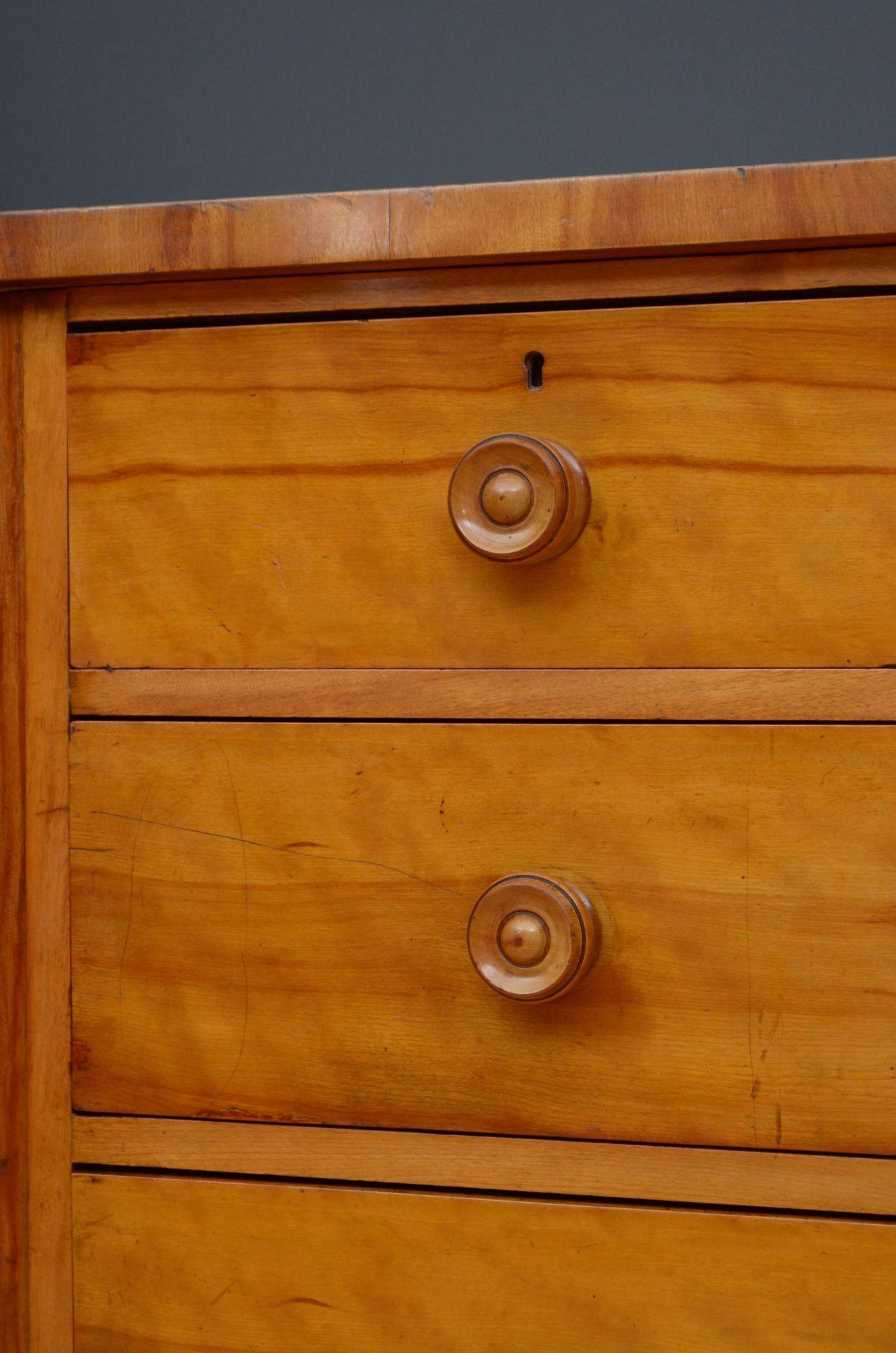 Victorian Satinwood Chest of Drawers For Sale 1