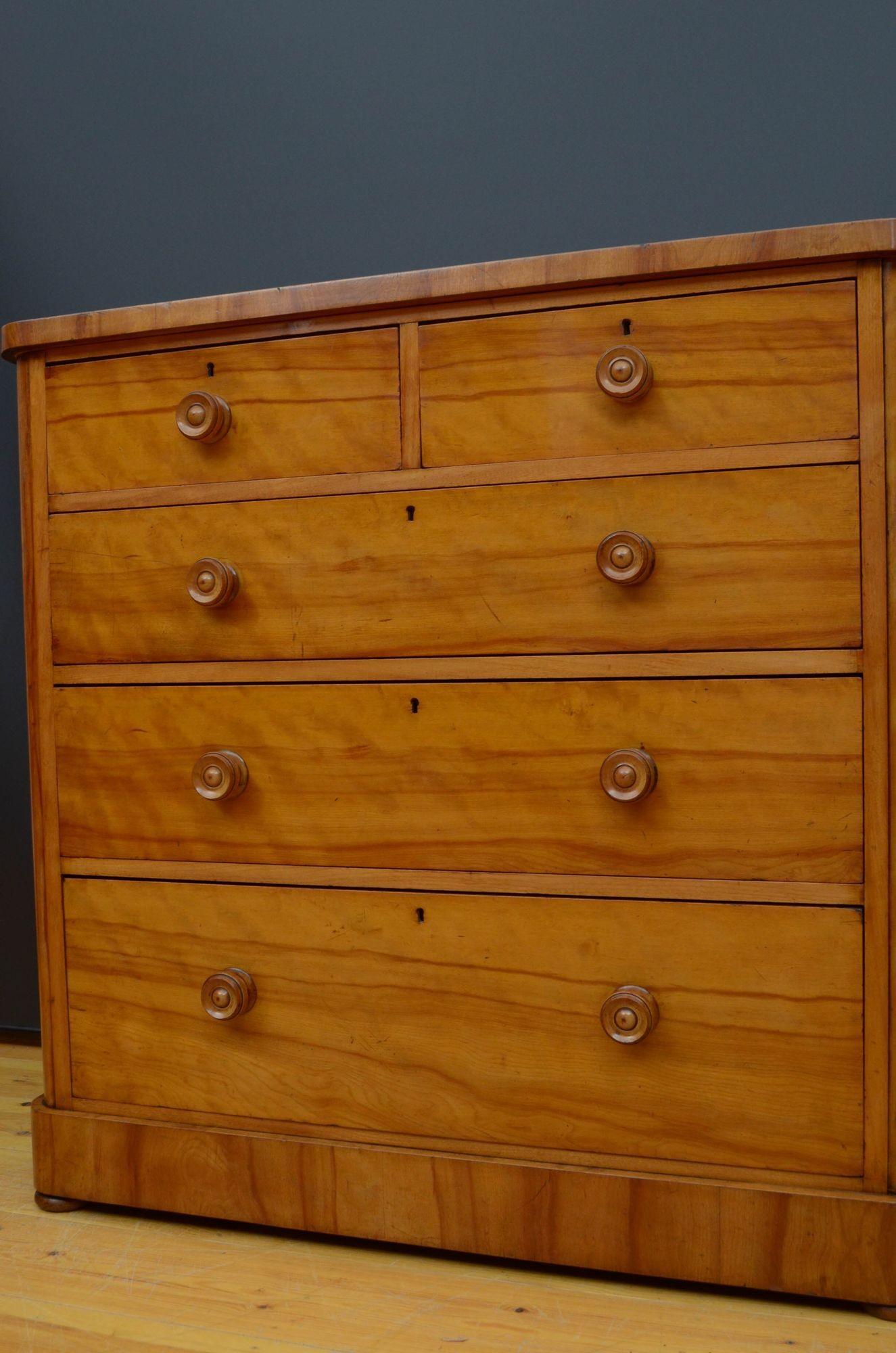 Victorian Satinwood Chest of Drawers For Sale 4
