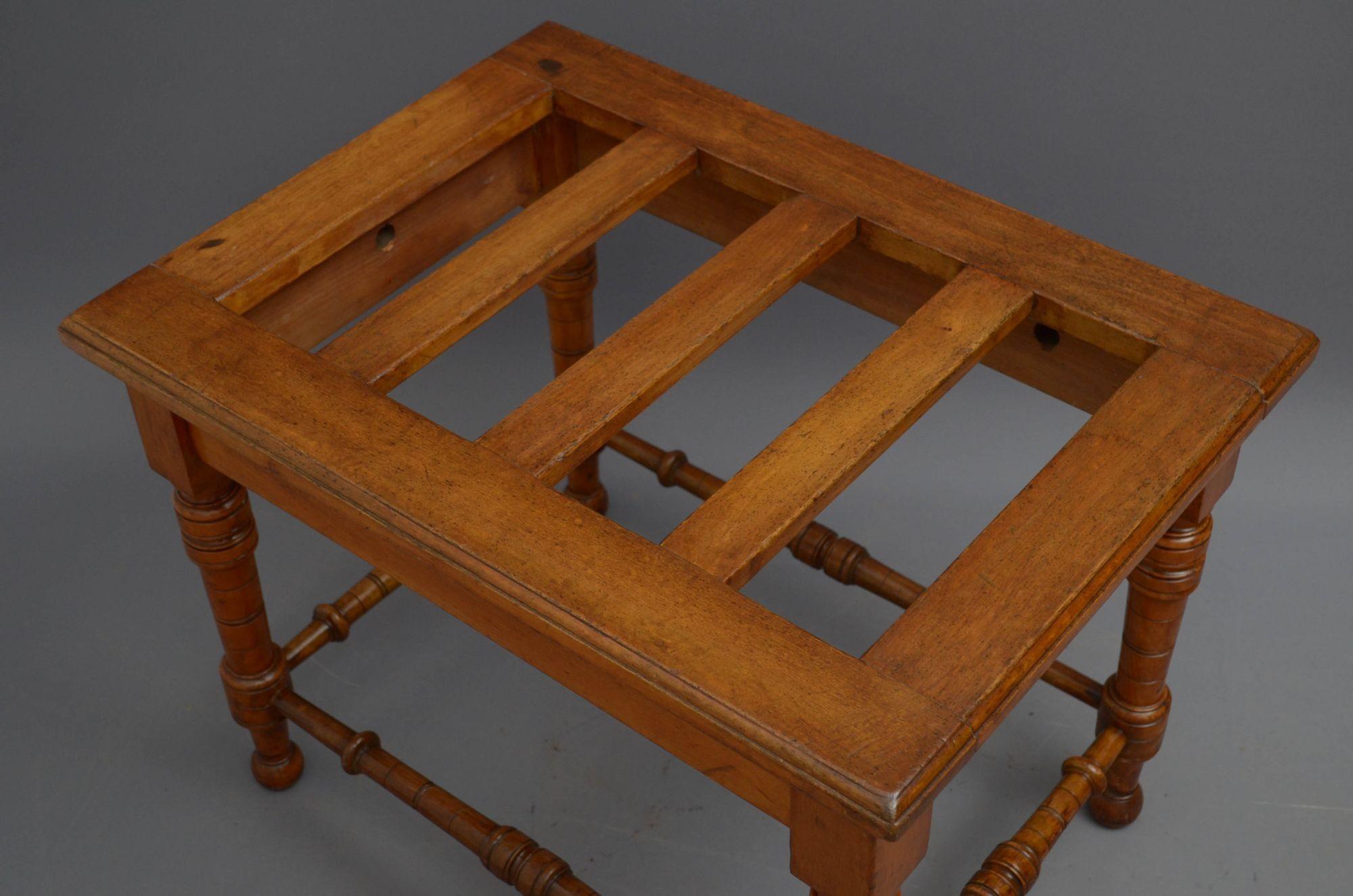 Sn5456 Unusual Victorian satinwood luggage rack with slatted, oversailing top, shallow frieze and four turned and ringed legs united by turned and ringed stretchers, all in home ready condition. c1880
H19.5