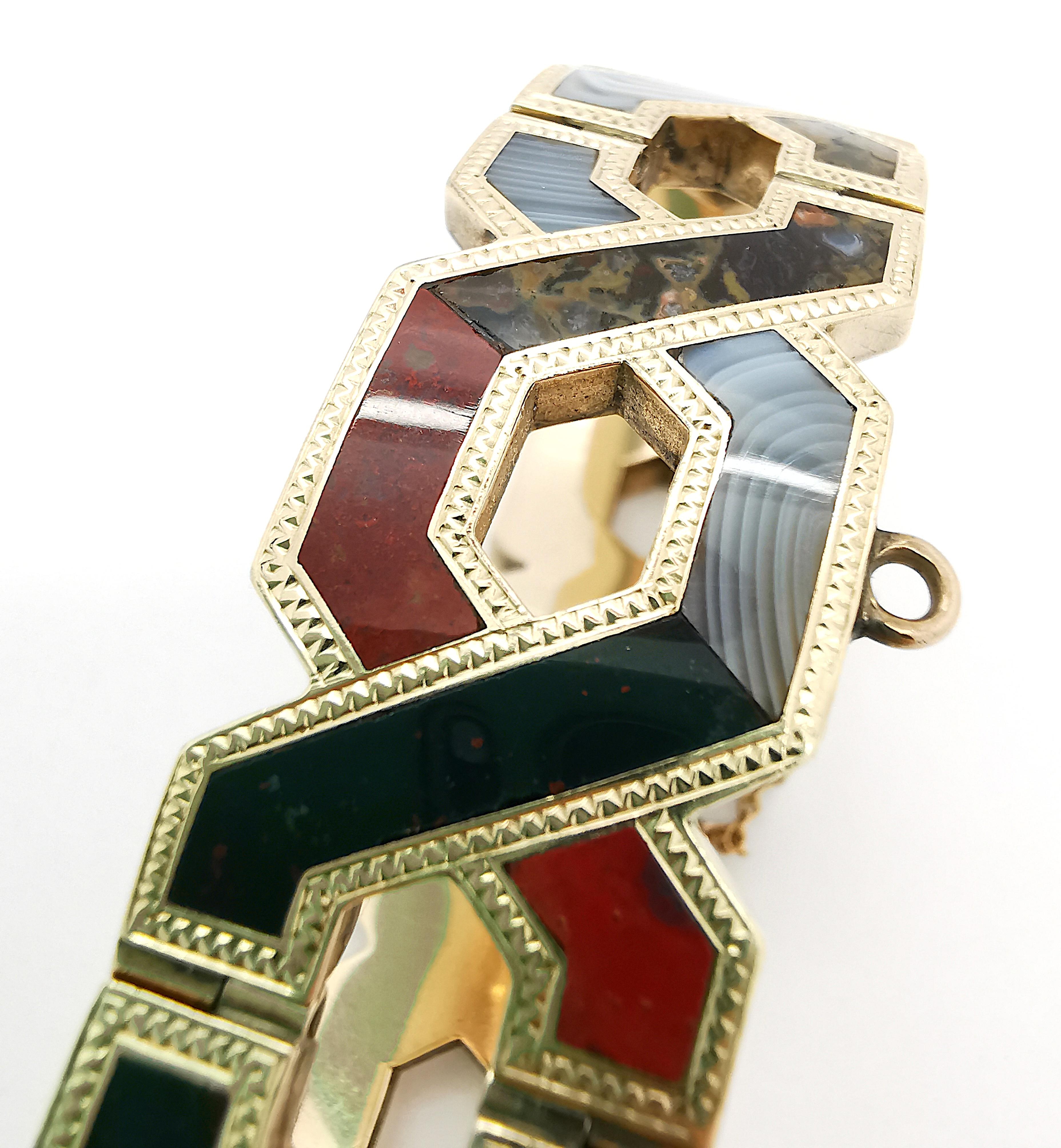 Victorian Scottish Agate Bracelet, circa 1875 In Good Condition In London, GB