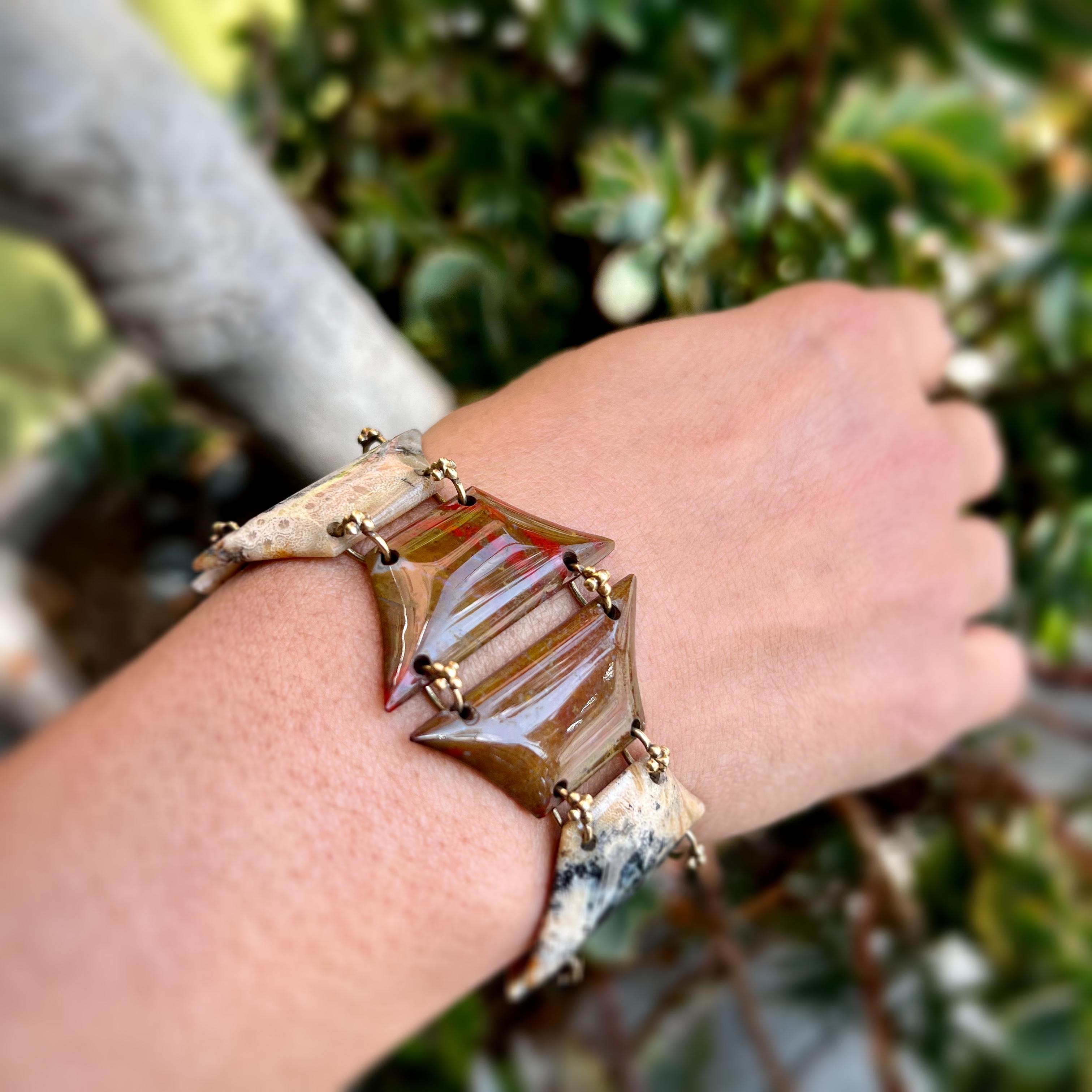 da uomo o donna Bracciale vittoriano scozzese del 1870 circa in agata e oro a 15 carati in vendita