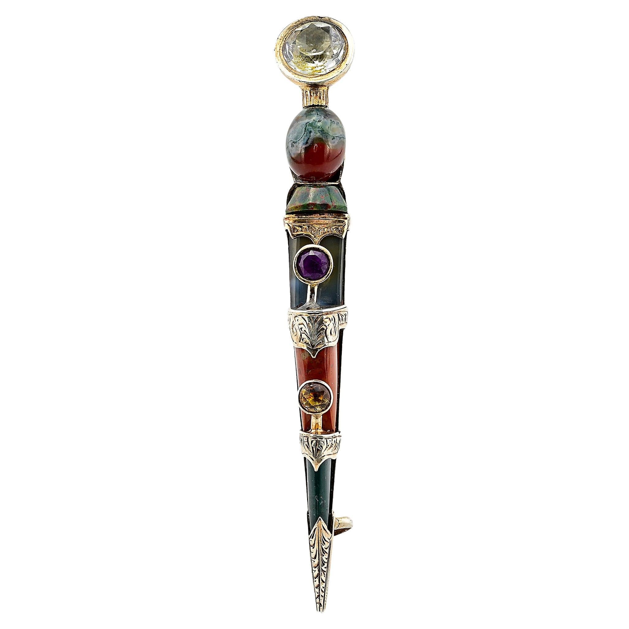 Victorian Scottish Dirk Kilt Brooch in Silver