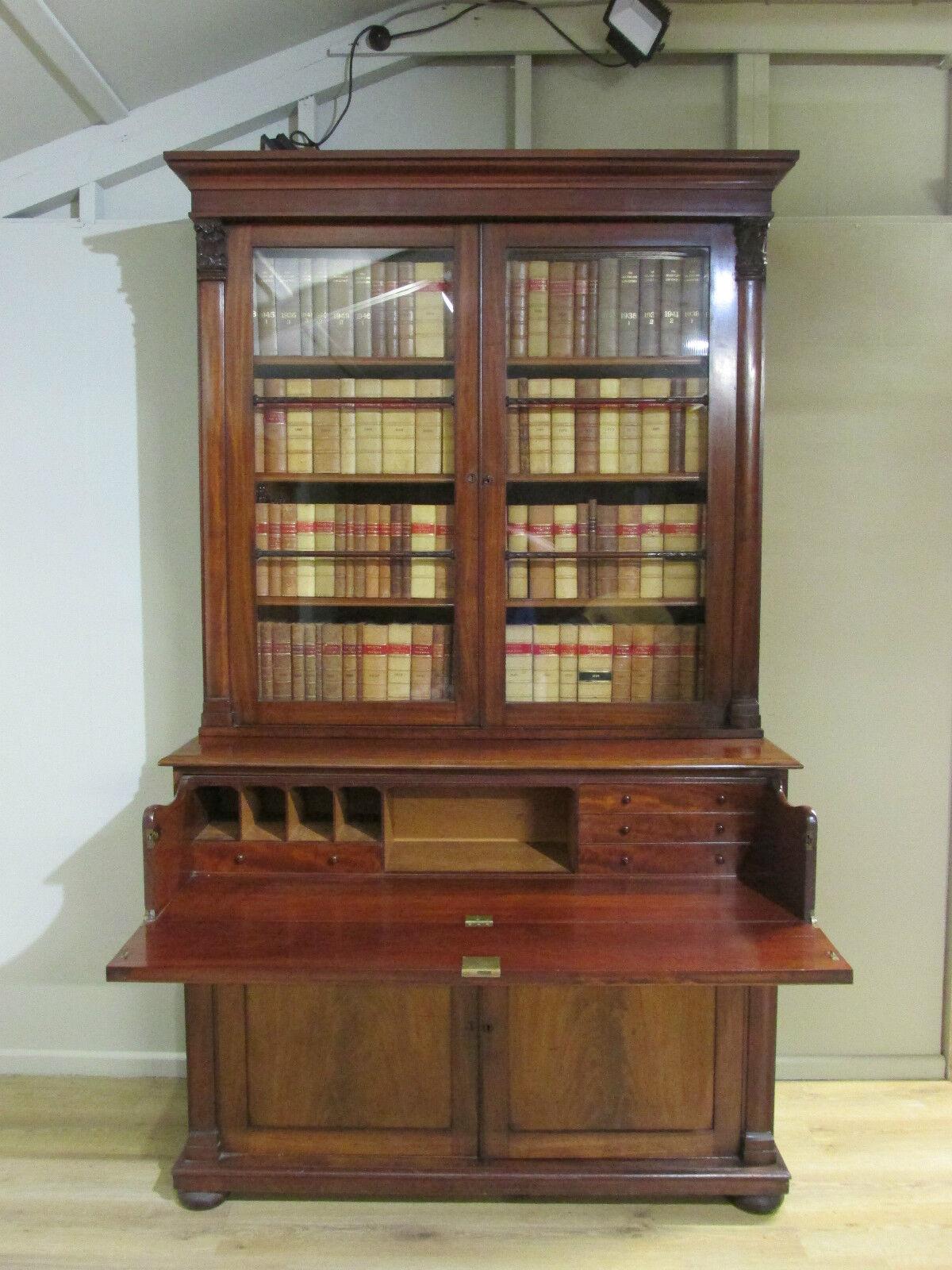 Sumptuous Victorian secretaire bookcase we date to circa 1840
Glass fronted top for the books
Below this the secretaire desk section opens up to reveal writing surface and drawers
Bought from a private residenc in London's Belsize Park
Offered in