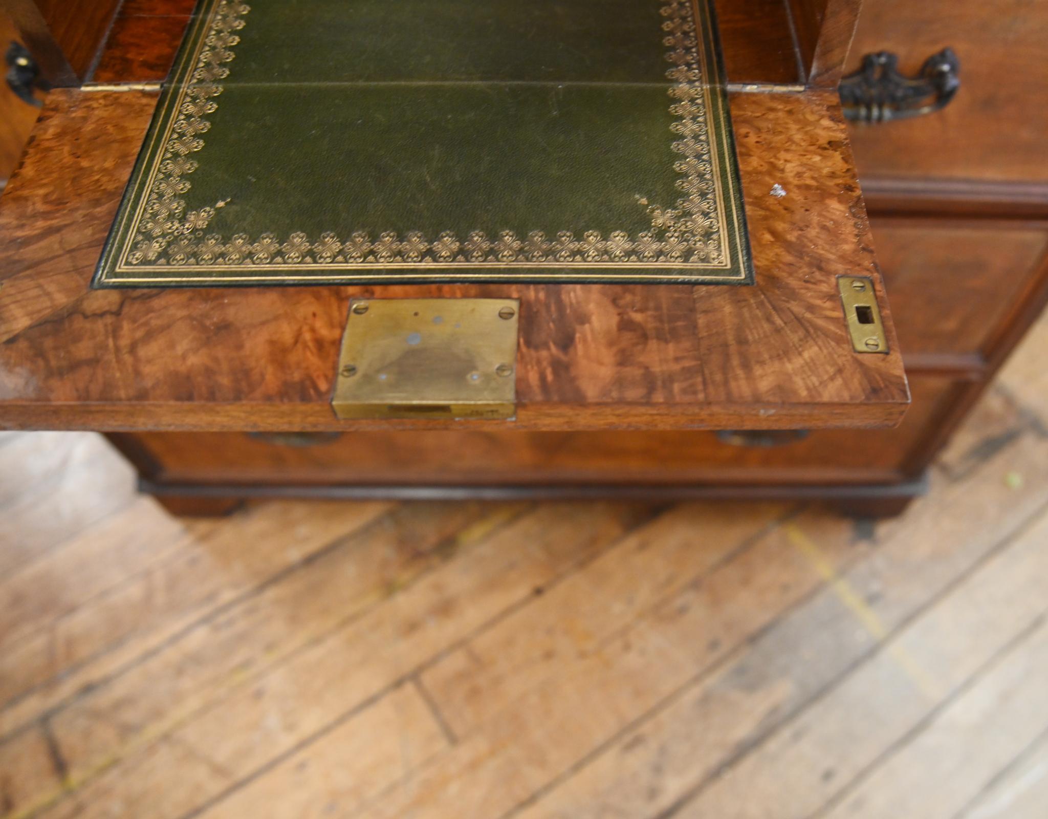 Secretaire Victorian Chest Desk Walnut 1840 in vendita 3