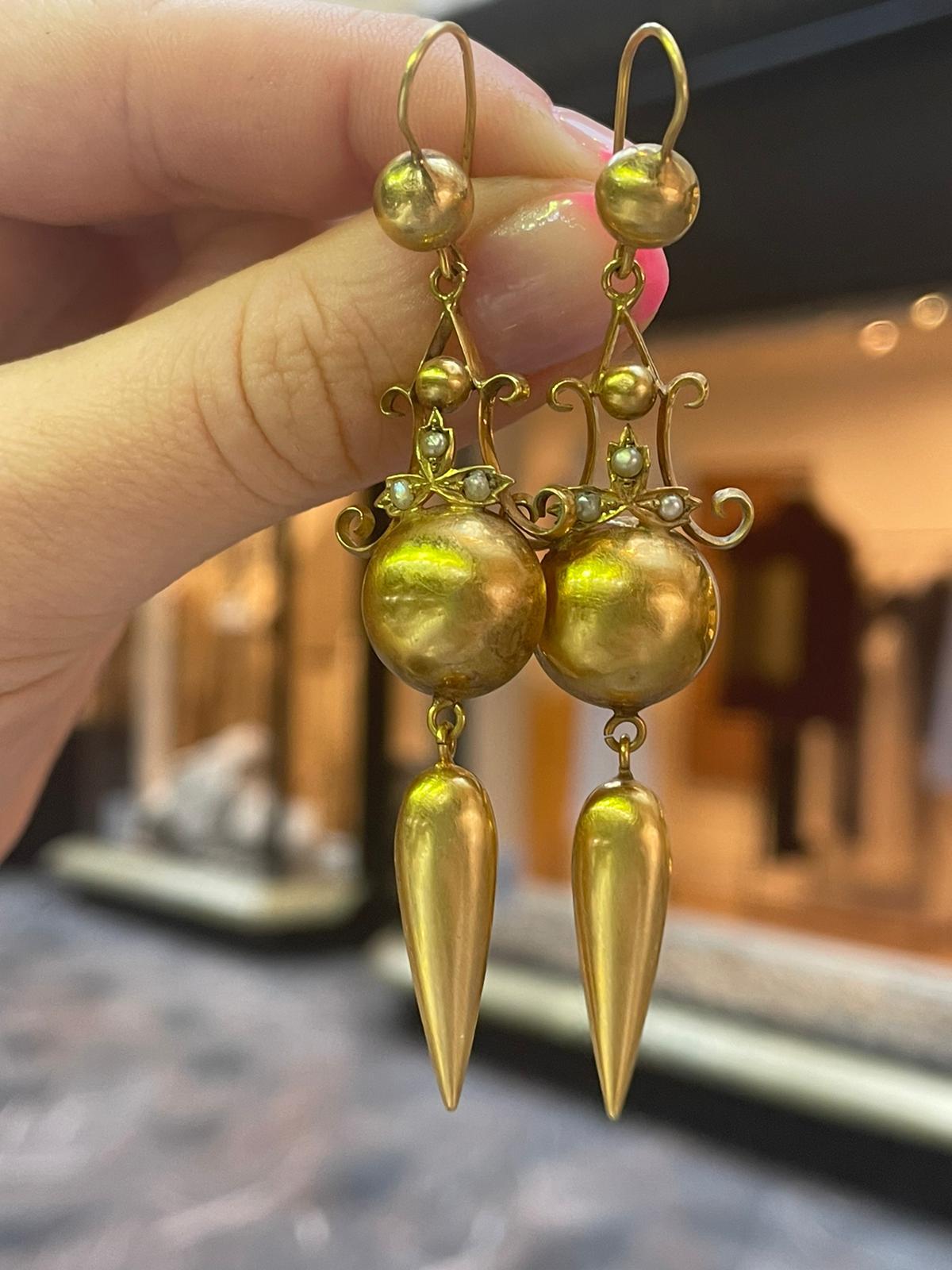 Women's or Men's Victorian Seed Pearl 18 Karat Yellow Gold Drop Earrings For Sale