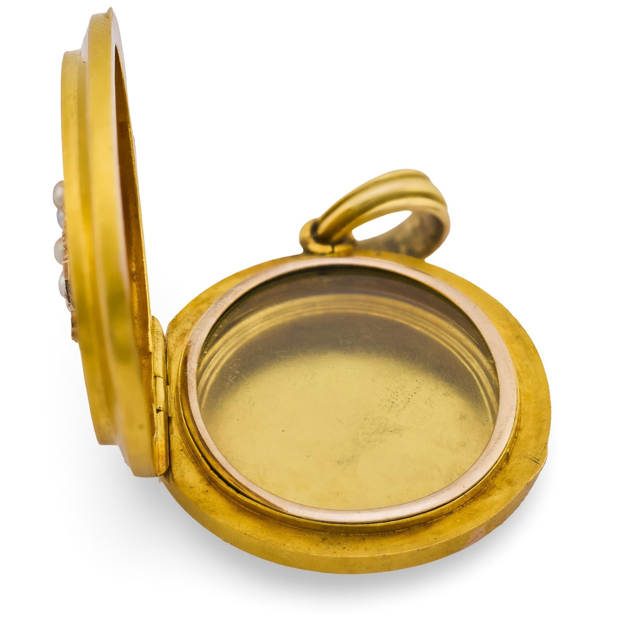 Victorian seed pearl 18k yellow and rose gold locket pendant For Sale 1
