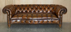 Divano Chesterfield vittoriano in pelle marrone Whisky a forma di serpentina di Howard and Sons