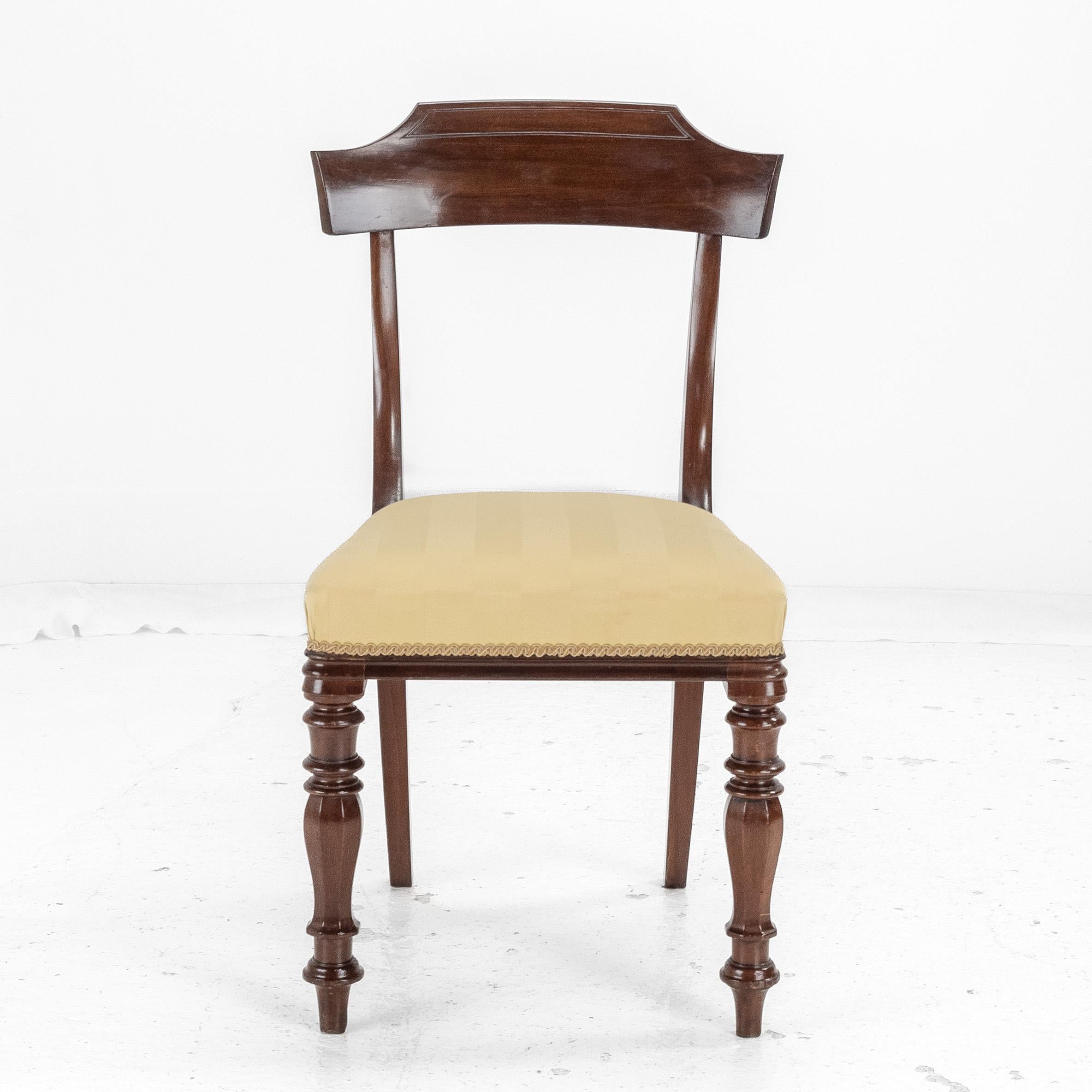 Victorian Set of 6 Mahogany Bar Back Upholstered Dining Chairs c.1870 c.19th For Sale 9