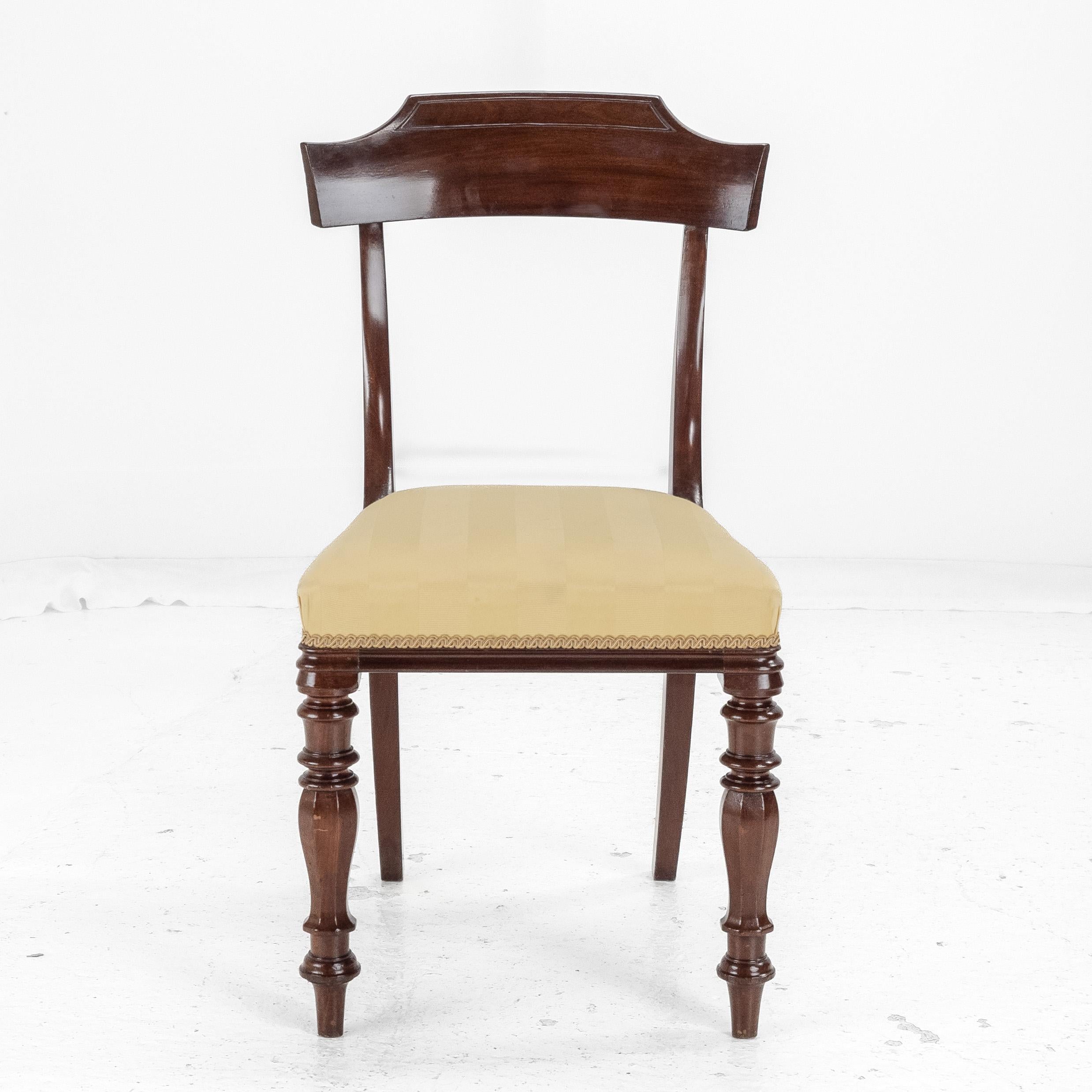 Victorian Set of 6 Mahogany Bar Back Upholstered Dining Chairs c.1870 c.19th For Sale 11