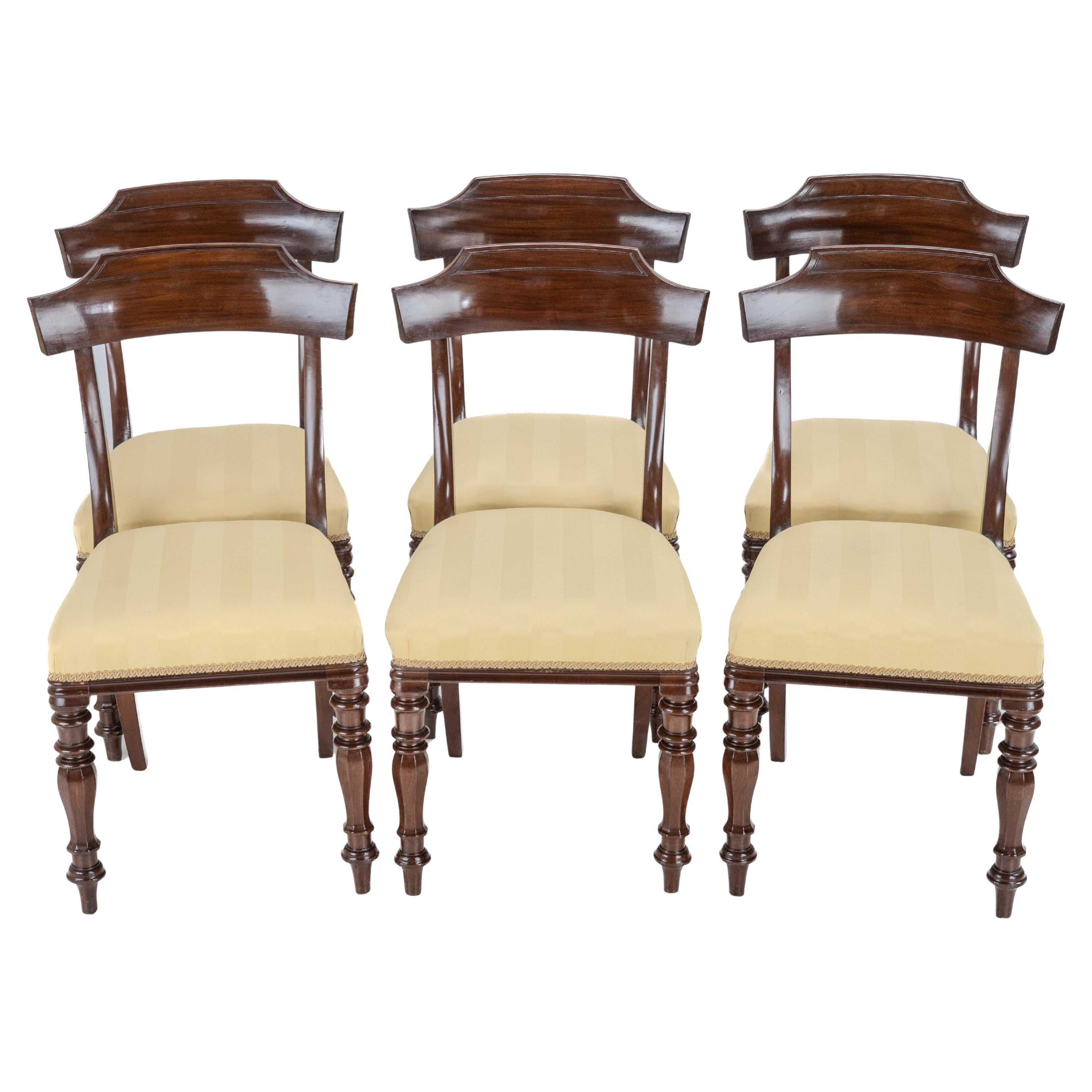 Juego Victoriano de 6 Sillas de Comedor Tapizadas con Respaldo de Caoba Circa 1870