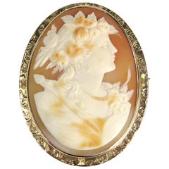 10 karat Gold Shell Cameo Brooch Pin Victorian