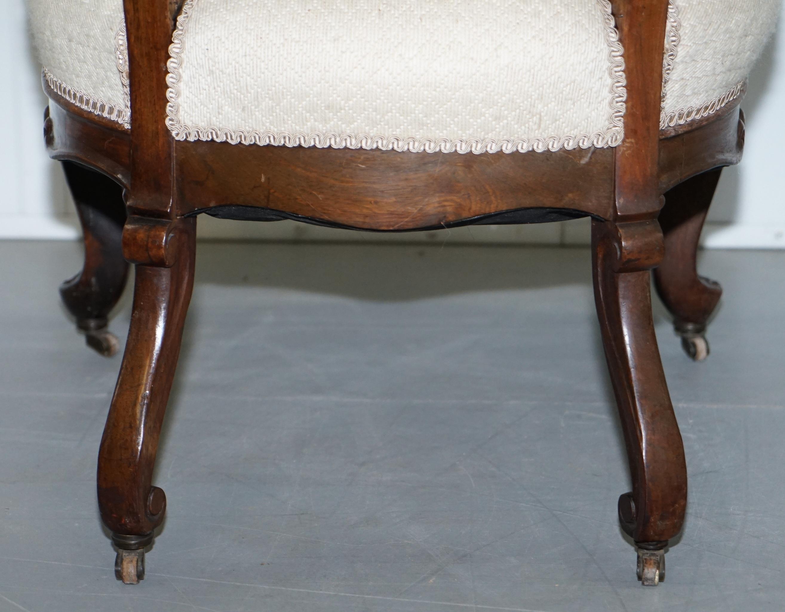 Victorian Show Frame Lion Carved Walnut Salon Armchair Embroidered Upholstery For Sale 13