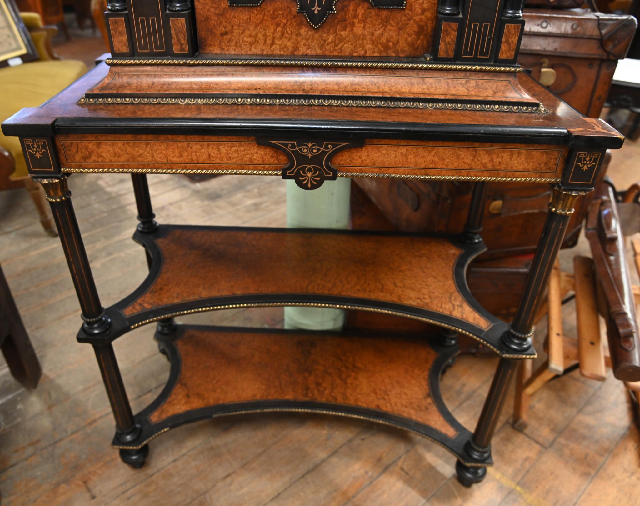 Mobile laterale vittoriano Amboyna Wedgewood Placca 1860 in vendita 3