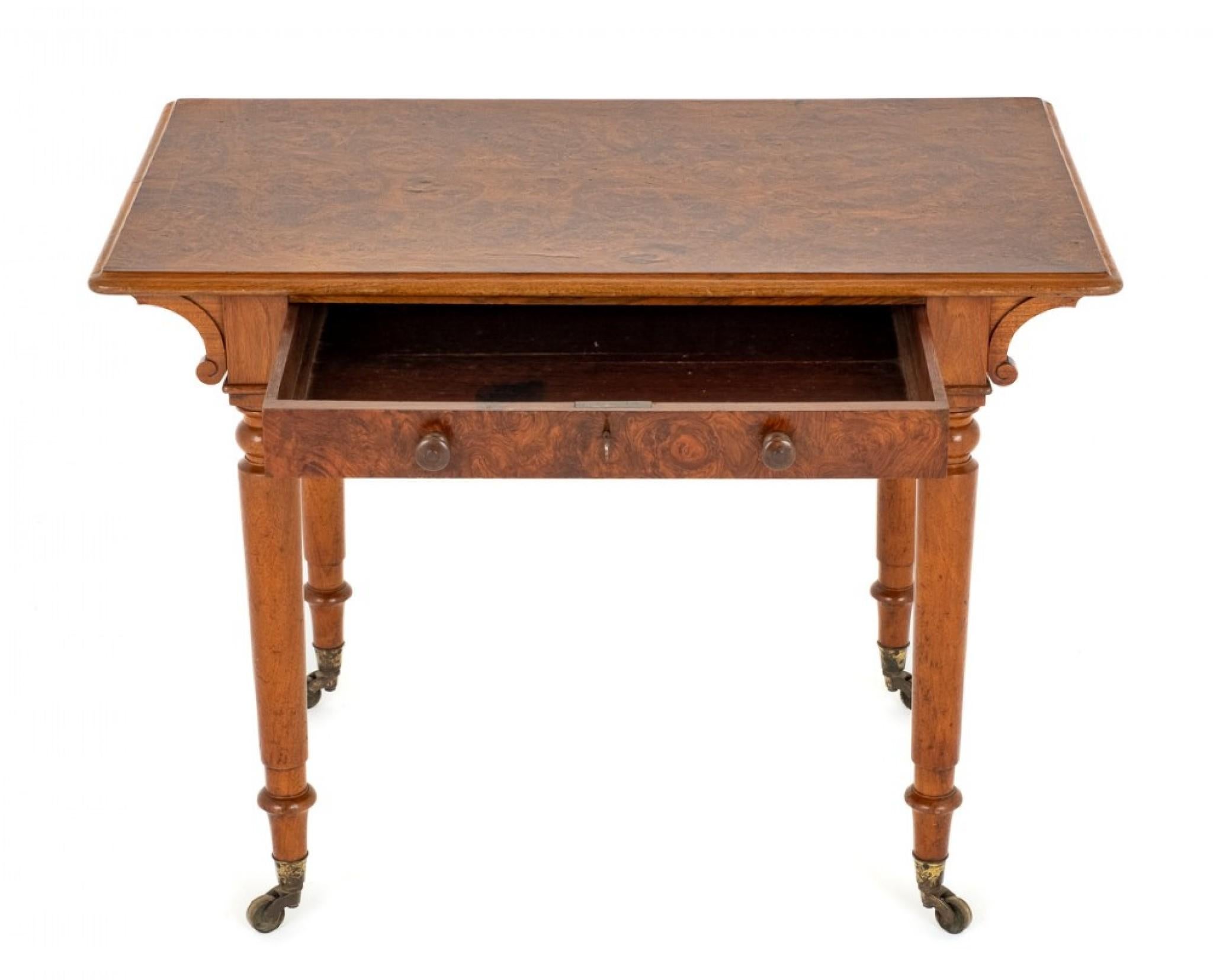 Victorian Side Table Walnut 1870 Holland and Co In Good Condition In Potters Bar, GB
