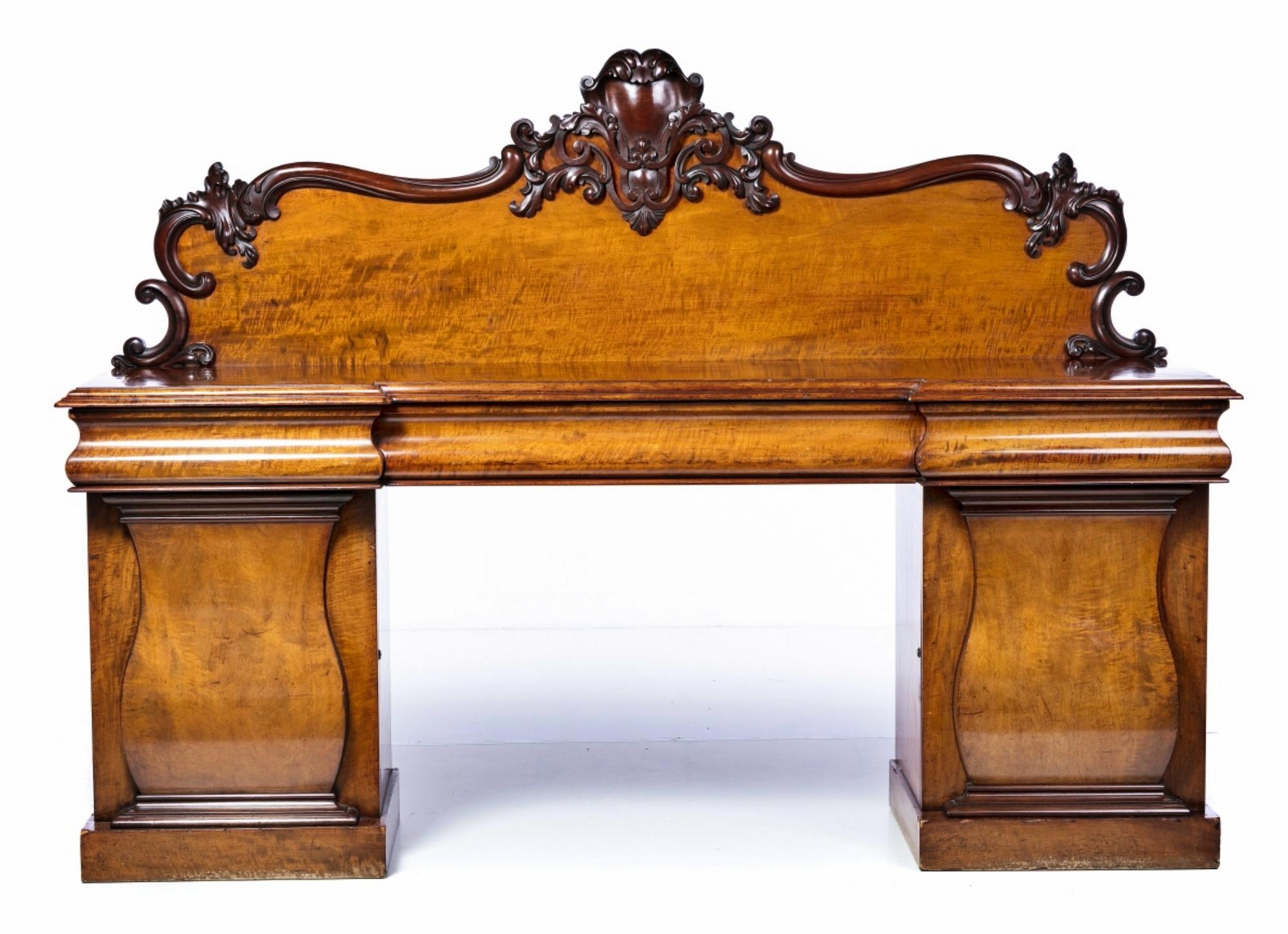 Hand-Crafted Victorian Sideboard 19th Century in Mahogany Root For Sale