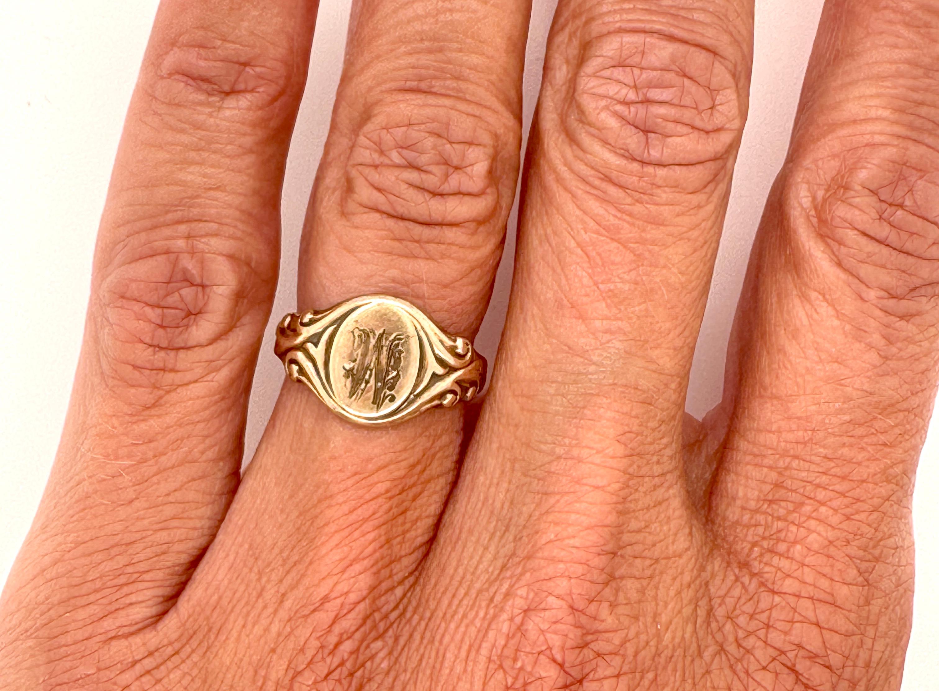 Victorian Signet Ring 