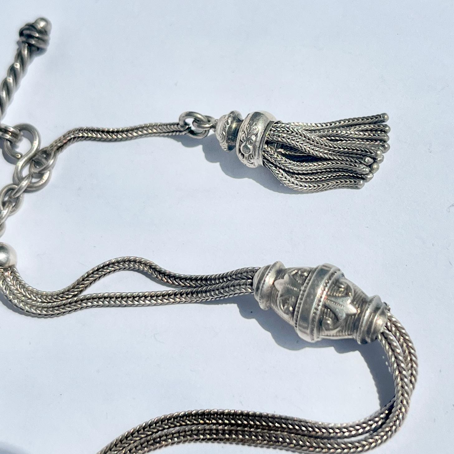 Victorian Silver Albert Chain with Dog Clip In Good Condition For Sale In Chipping Campden, GB