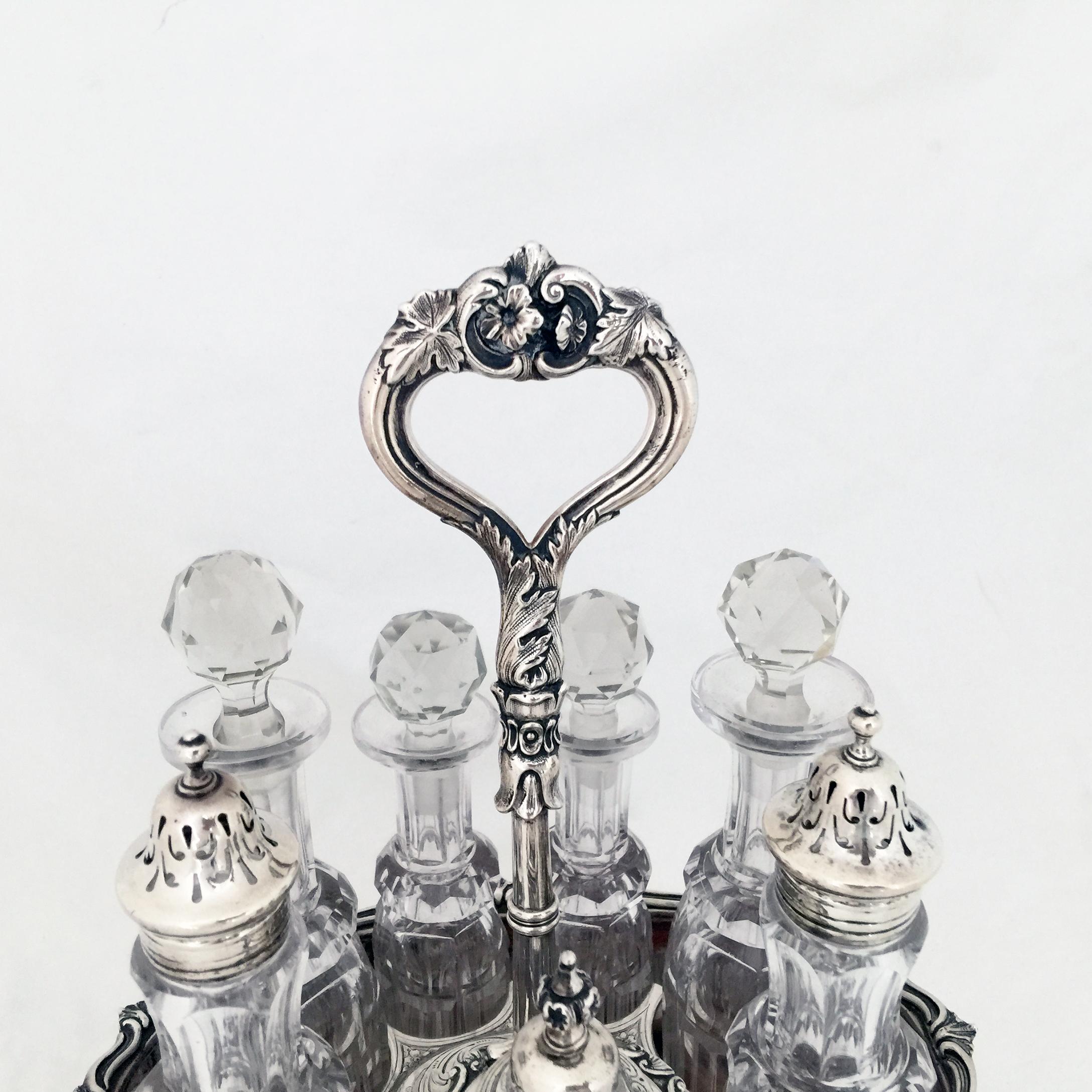 Victorian Silver and Crystal Cruet In Good Condition For Sale In Singapore, SG