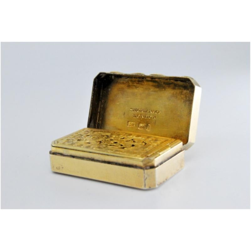 Silver Victorian silver and gold vinaigrette box with smooth lid For Sale