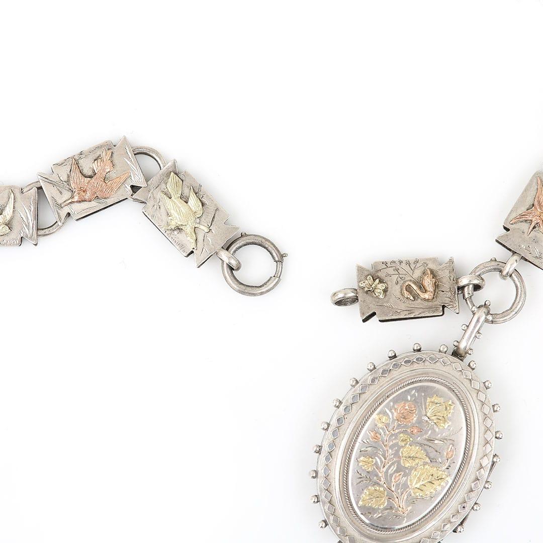 Viktorianische Silber-Buchgliederkette und Medaillon mit Vögeln, Tieren, um 1880 im Angebot 4