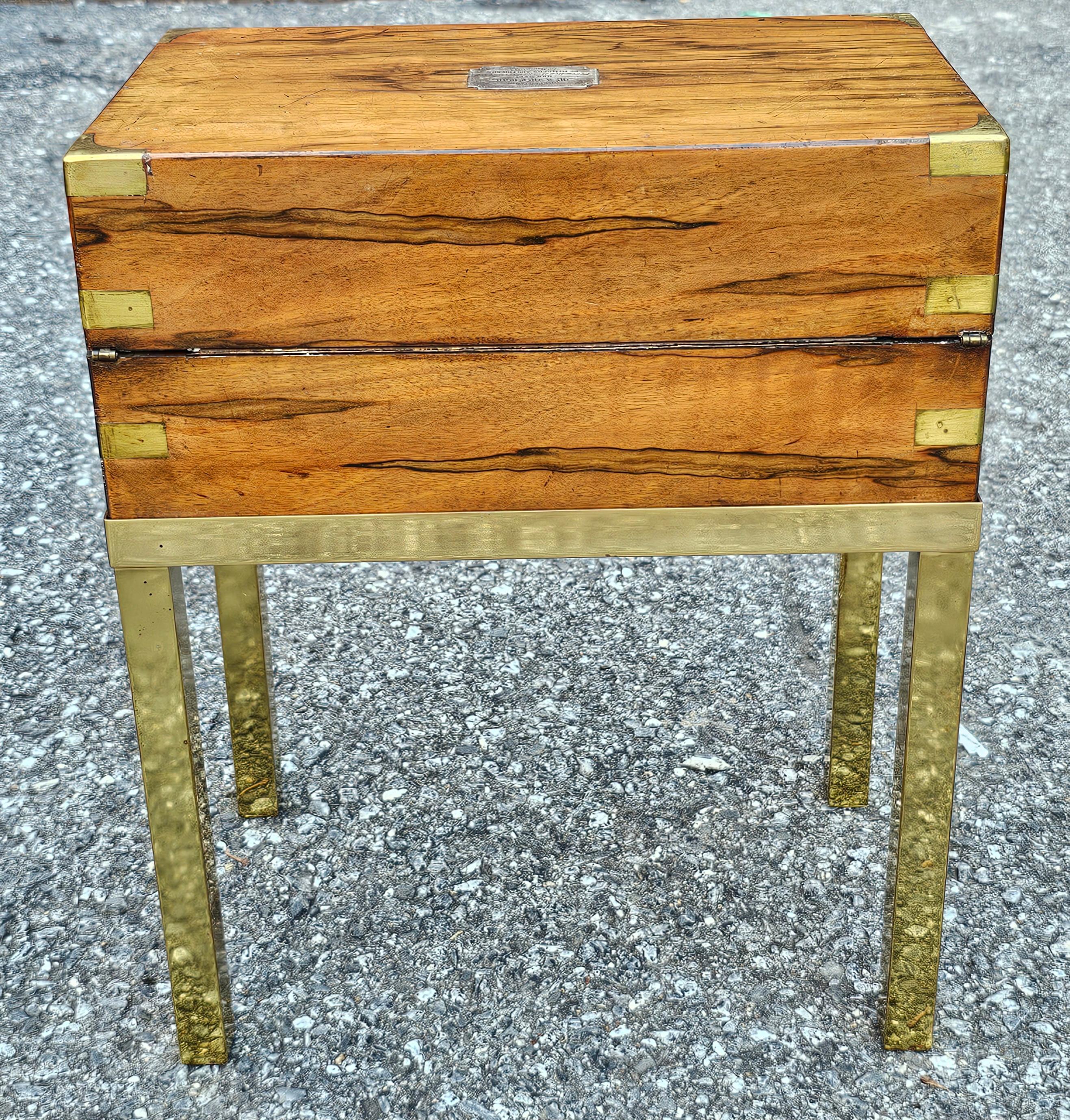 Victorian Silver & Brass Mounted Circassian Walnut Lap Desk on Gilt Metal Stand For Sale 4