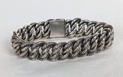 Pulsera de eslabones con bordillo de plata labrada victoriana