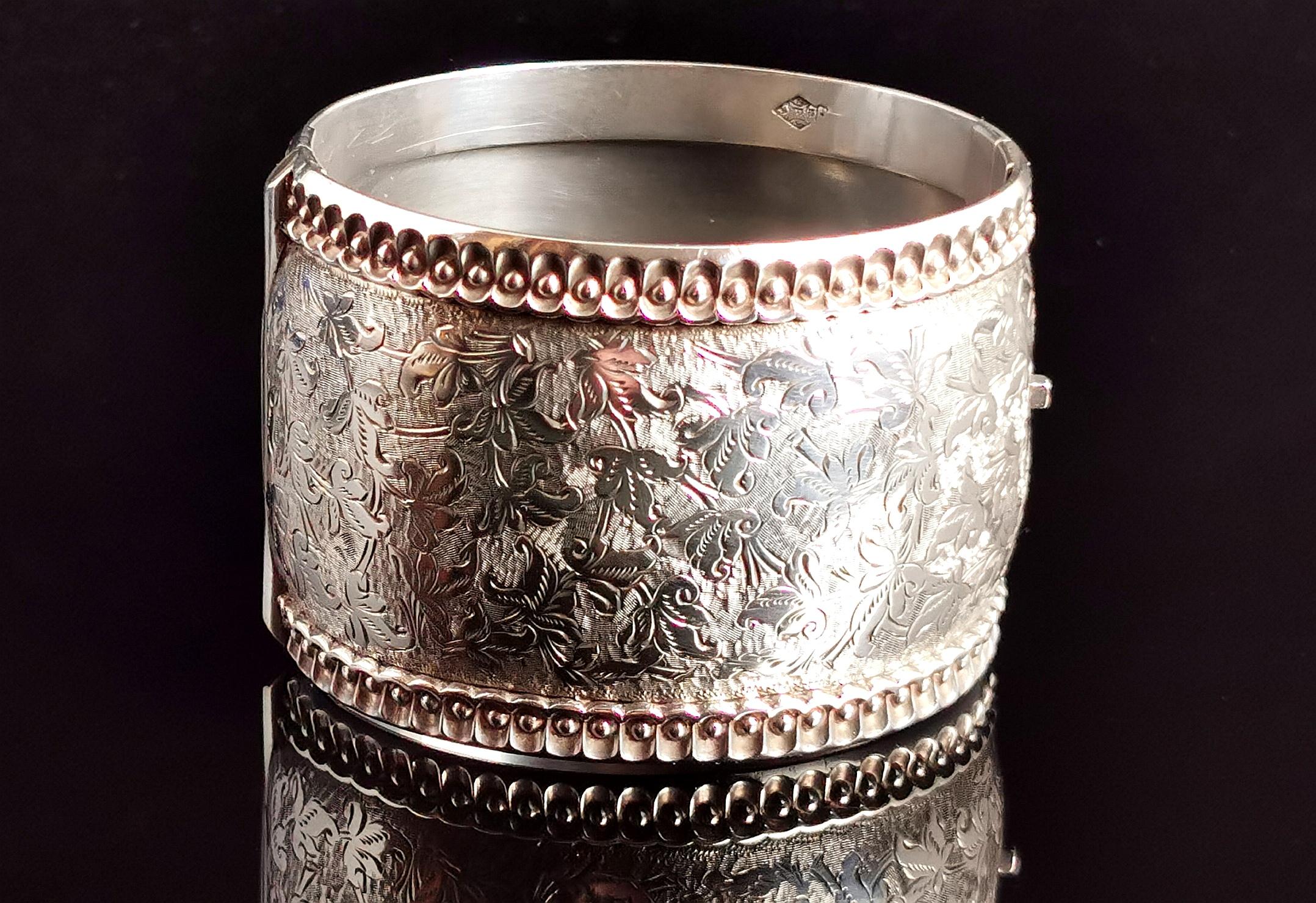 Victorian silver cuff bangle, wide, Aesthetic era  11