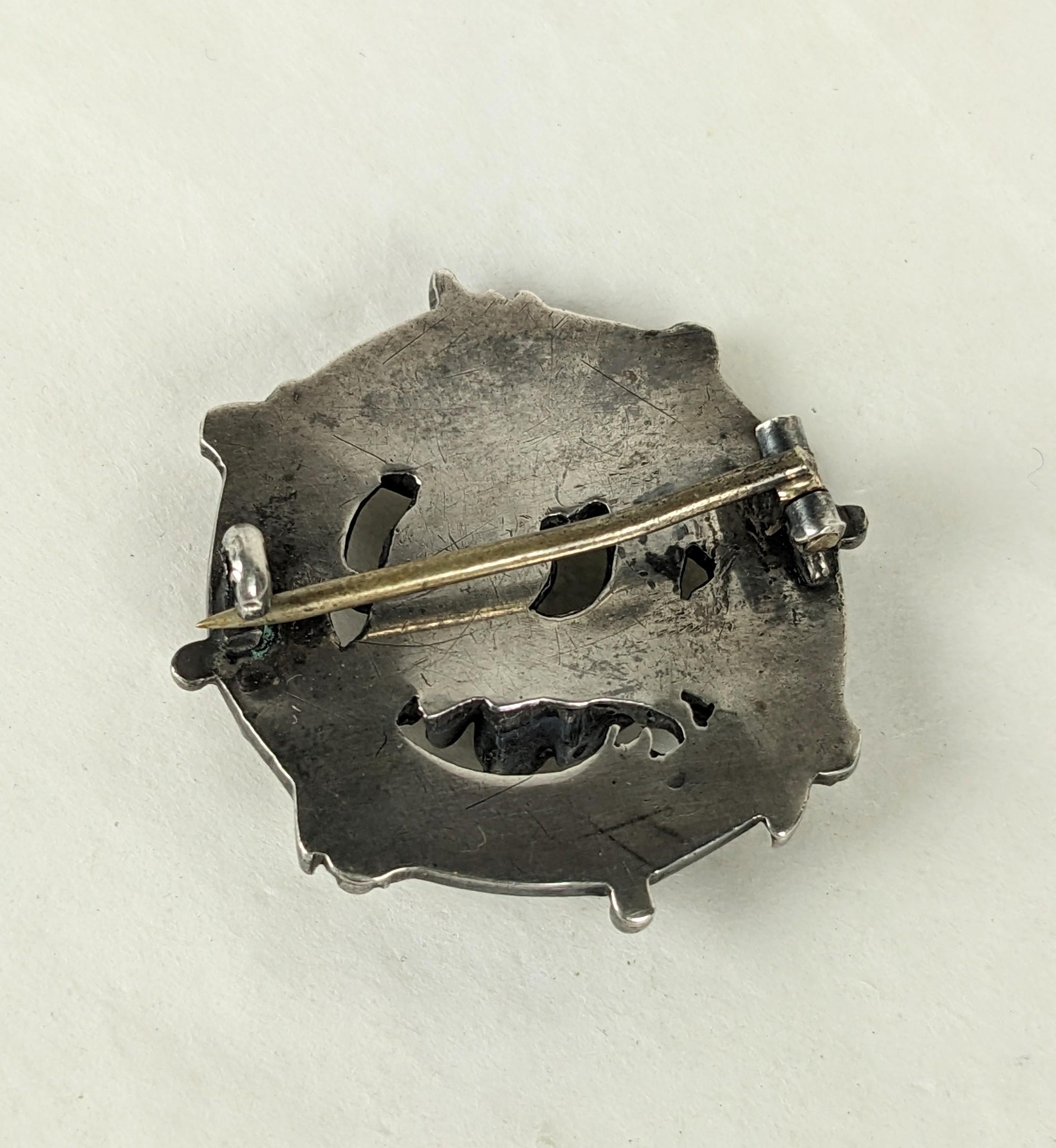 dao silver brooch