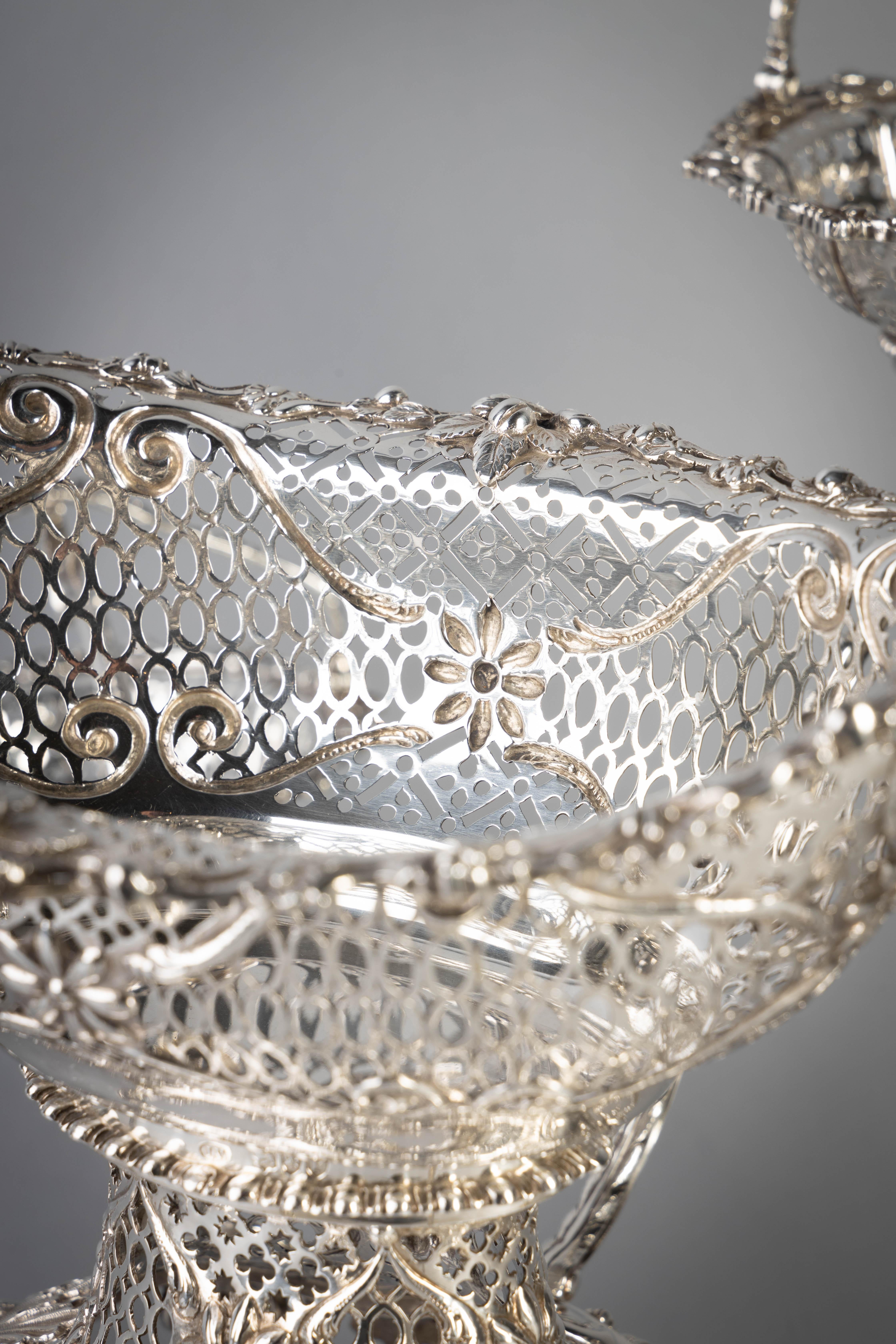Argento Epergne d'argento vittoriano in vendita