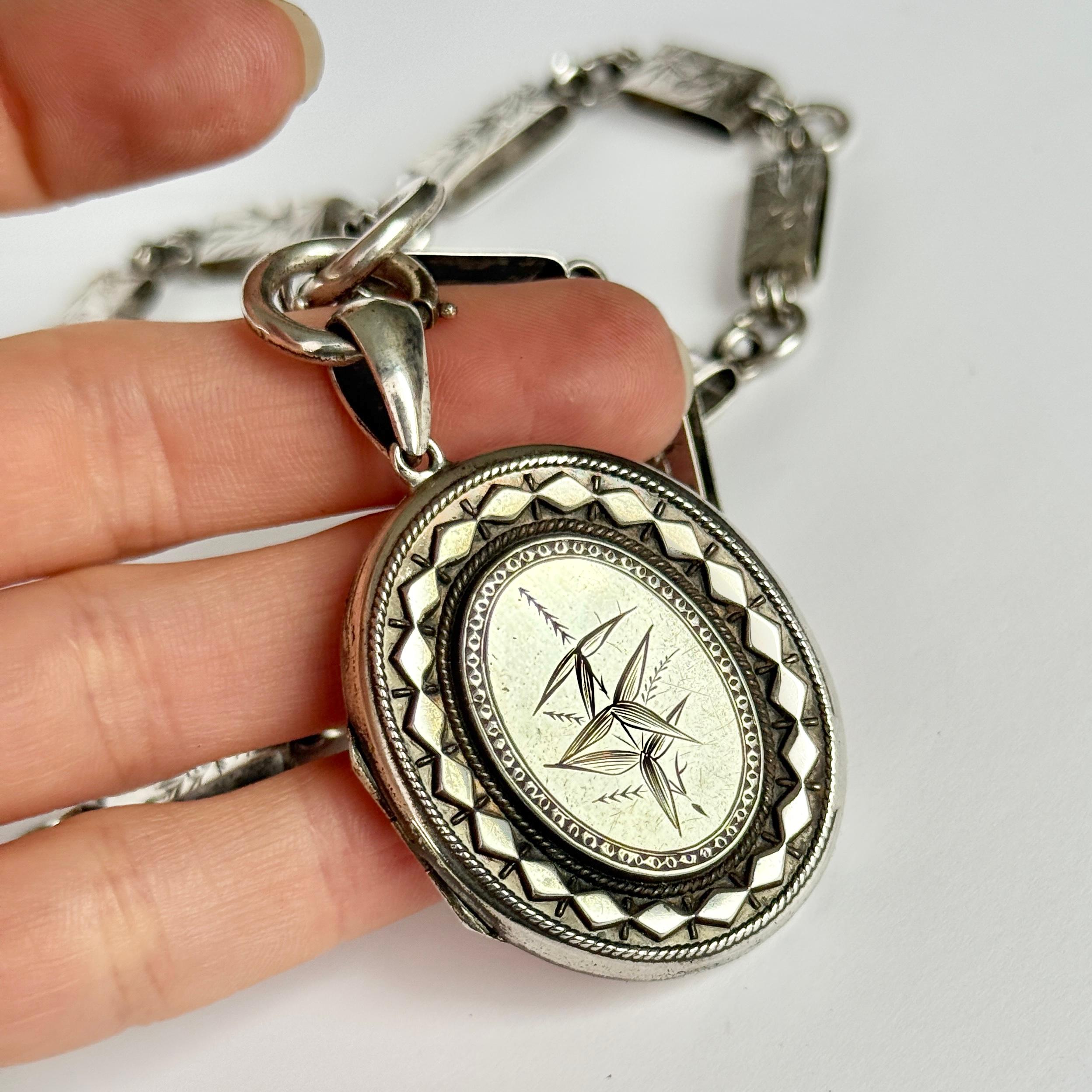 Victorian Silver Fancy Collar Necklace and Locket For Sale 2
