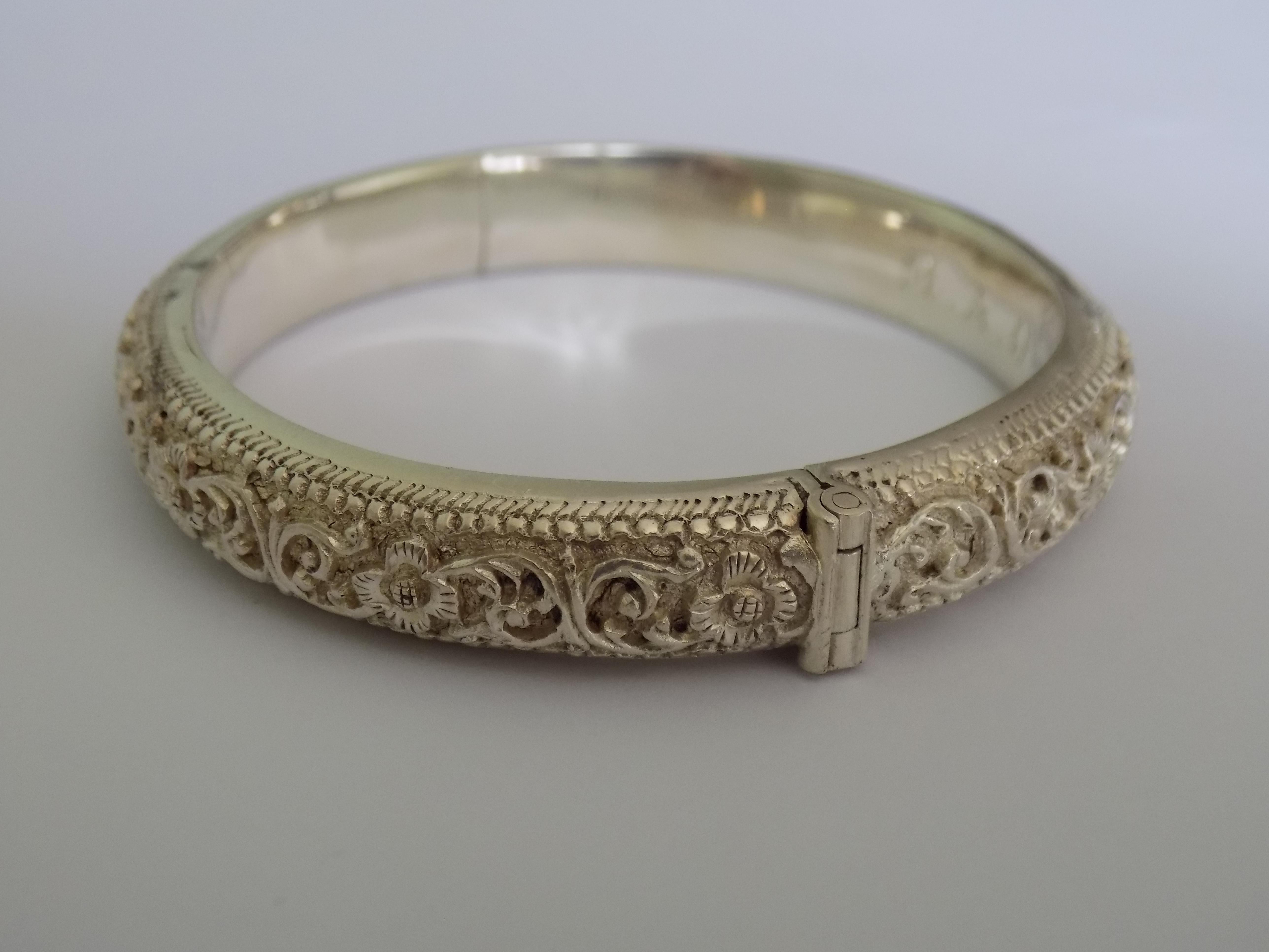Late Victorian Victorian Silver Floral Repousse Child Bangle For Sale