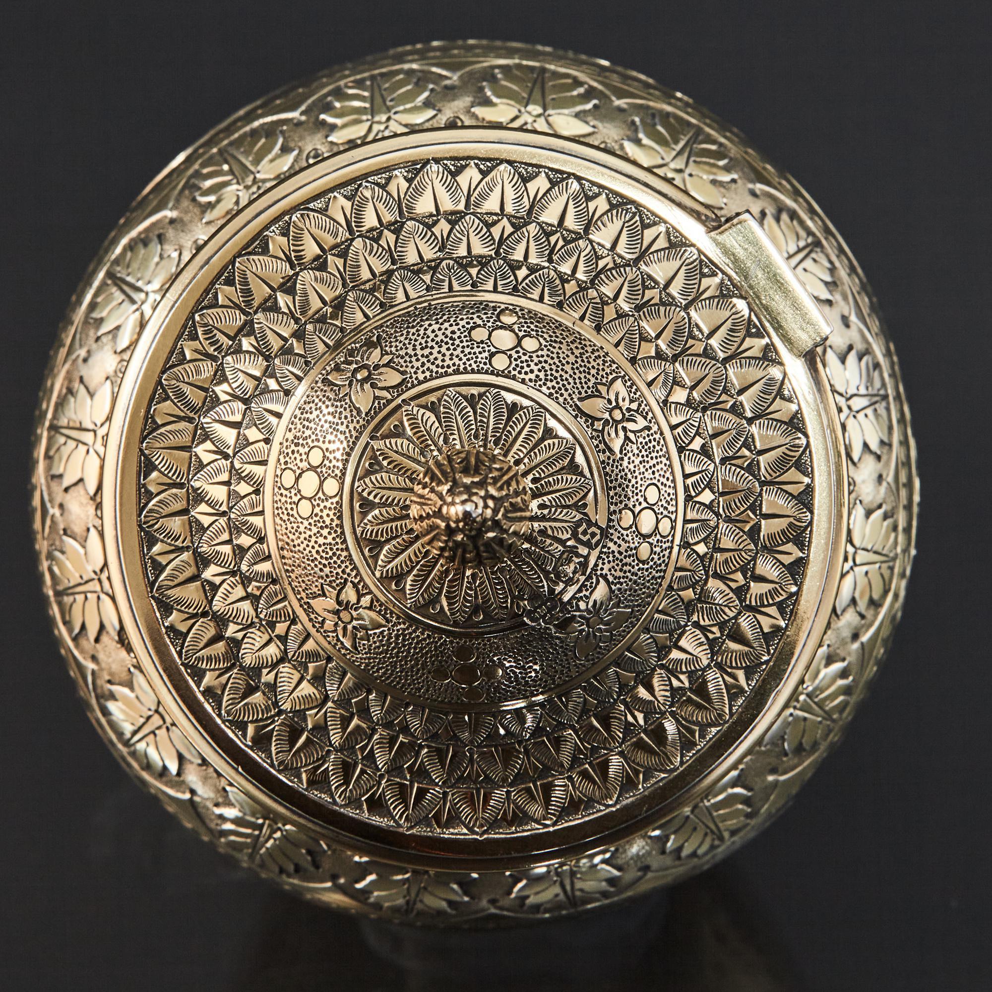 Victorian Silver-Gilt Tea Caddy and Spoon In Good Condition In London, GB