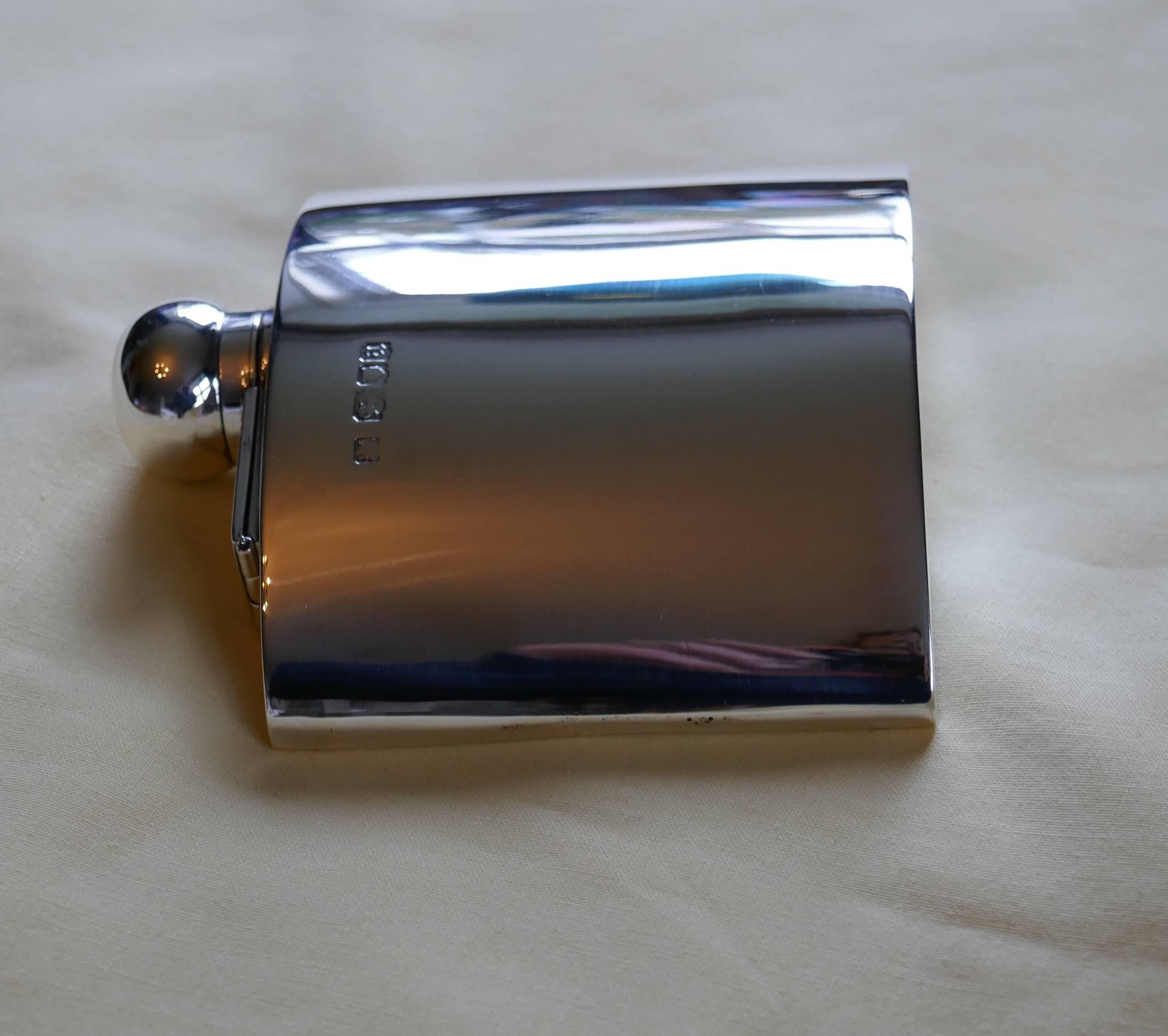 Victorian Silver Hip Flask by Sampson Mordan & Co Date 1916 2