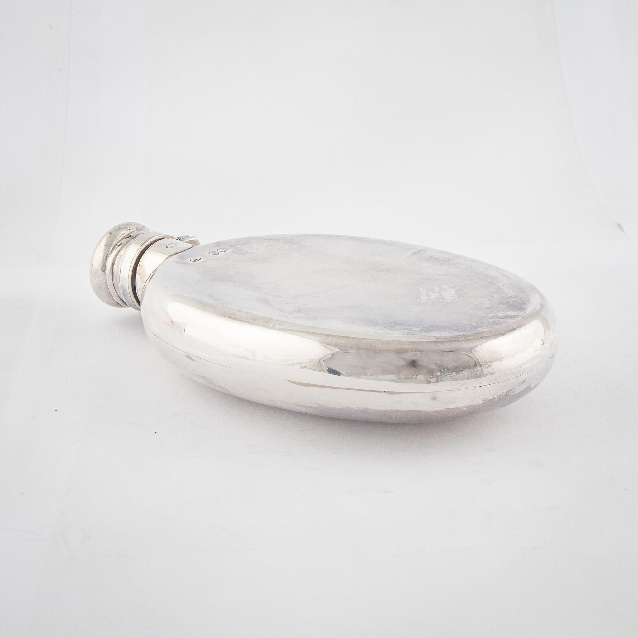 19th Century Victorian Silver Hip Flask For Sale