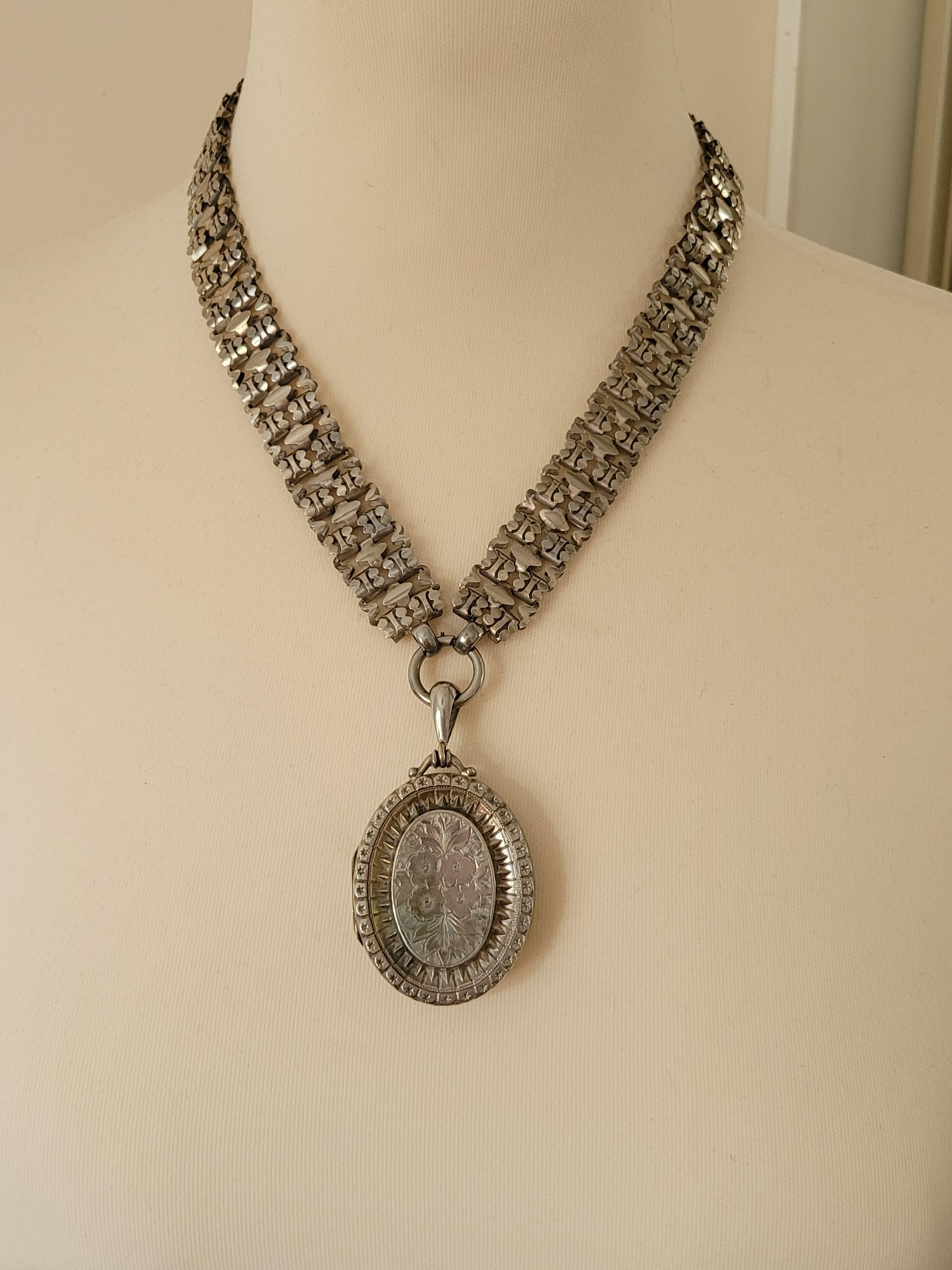 Women's Victorian locket pendant book collar chain necklace For Sale
