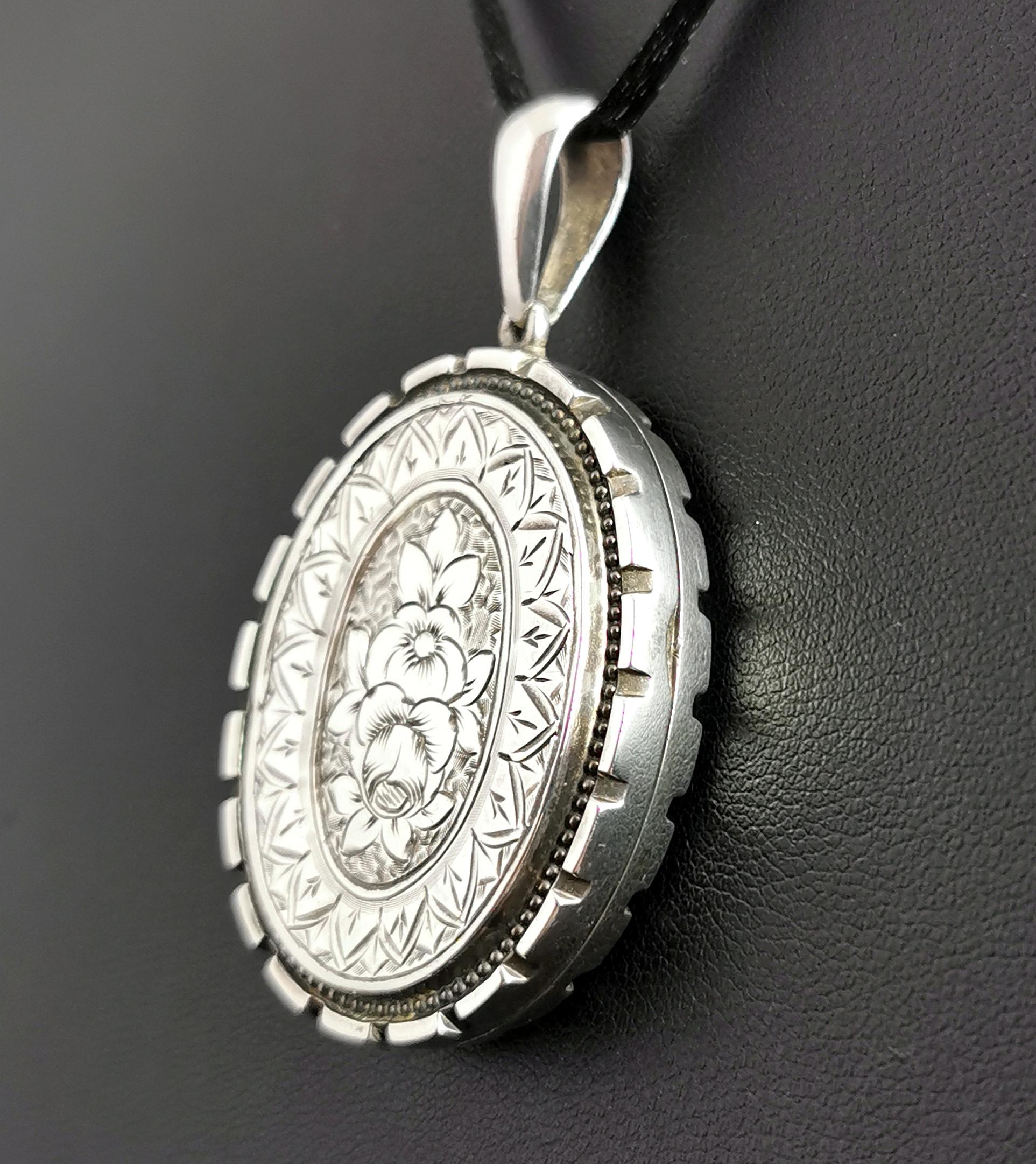 Victorian Silver Locket Pendant, Ivy and Floral Engraved 2