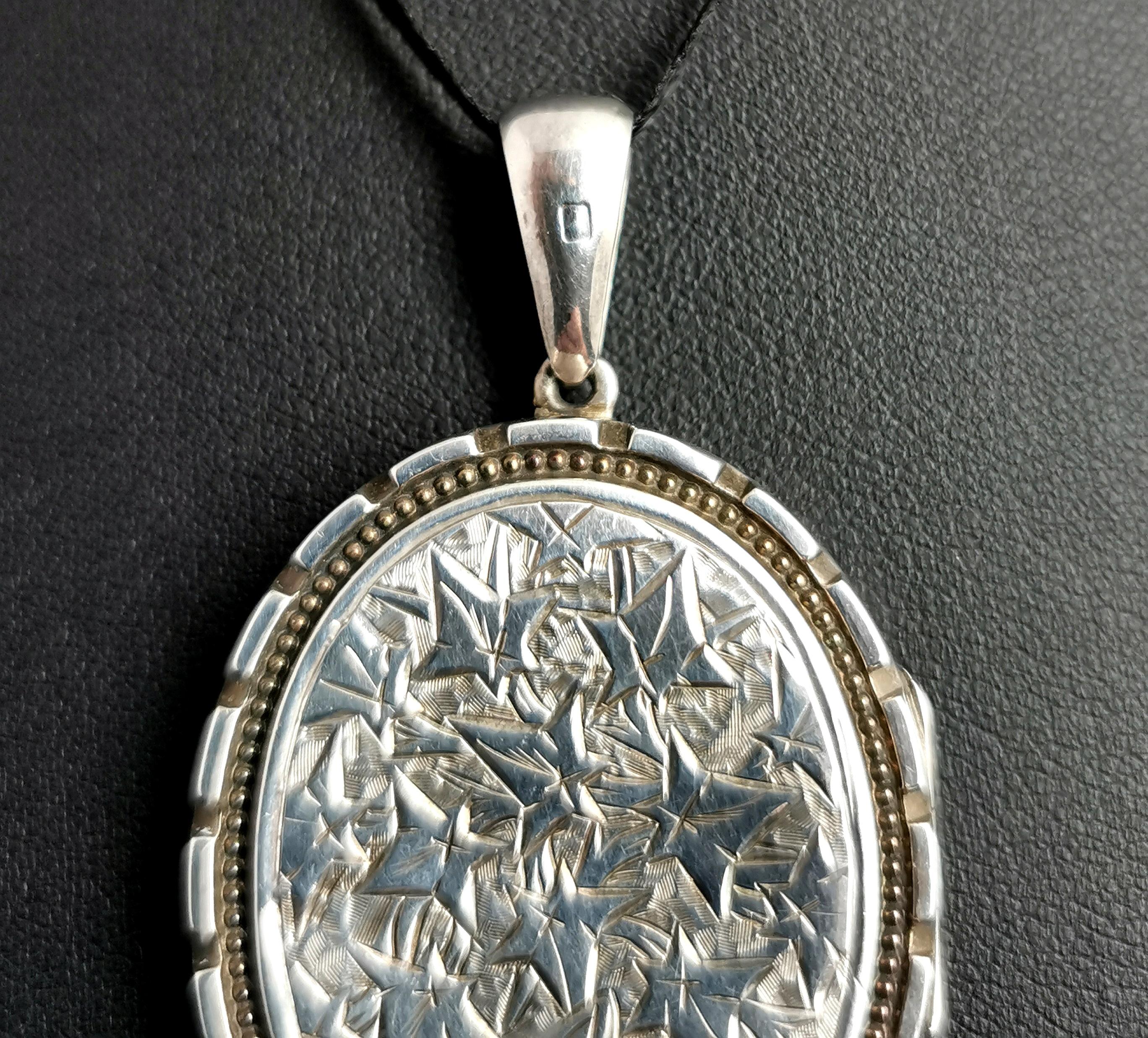 Victorian Silver Locket Pendant, Ivy and Floral Engraved 3