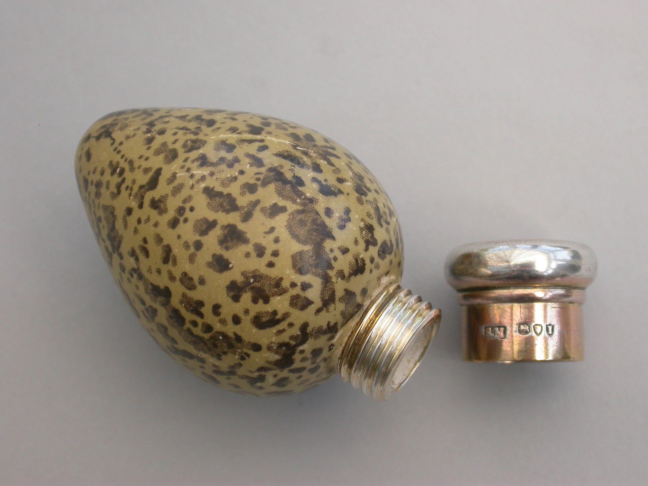 Victorian Silver and Macintyre Ceramic Black Headed Gulls Egg Scent Bottle, 1884 For Sale 3