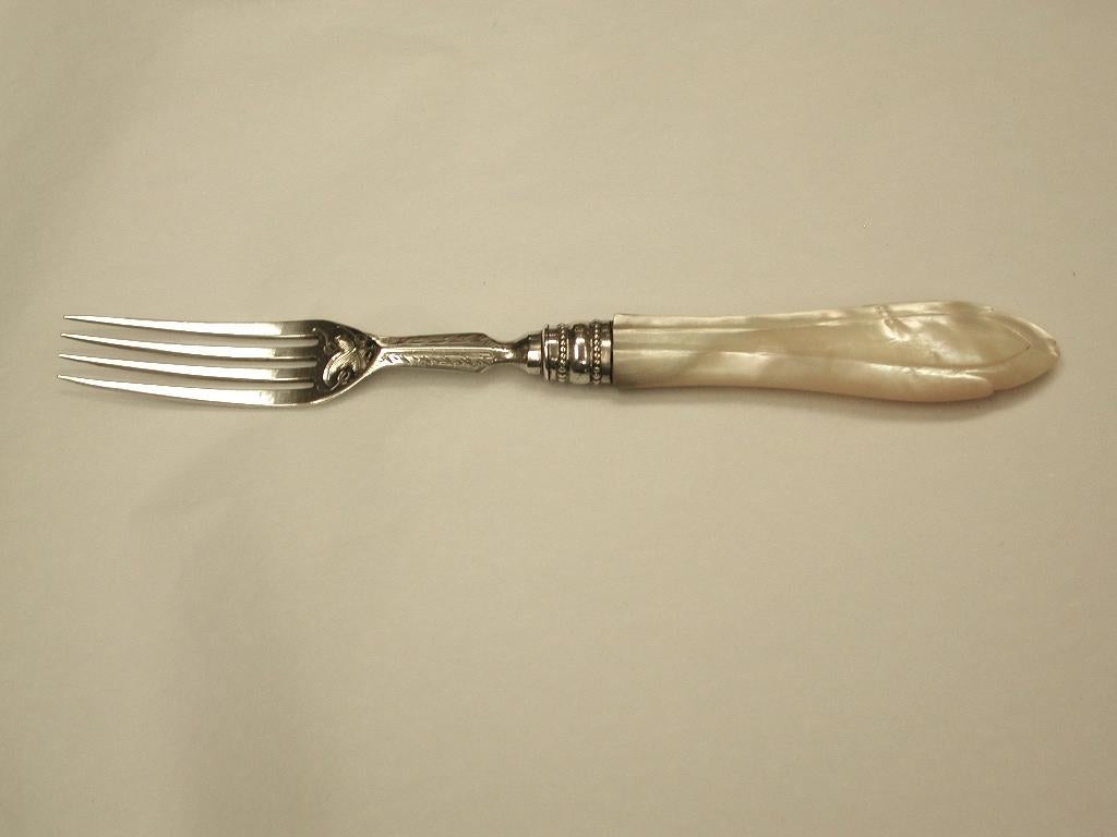 Victorian Silver and Mother of Pearl Childs Knife Fork and Spoon Set, 1867 In Good Condition In London, GB