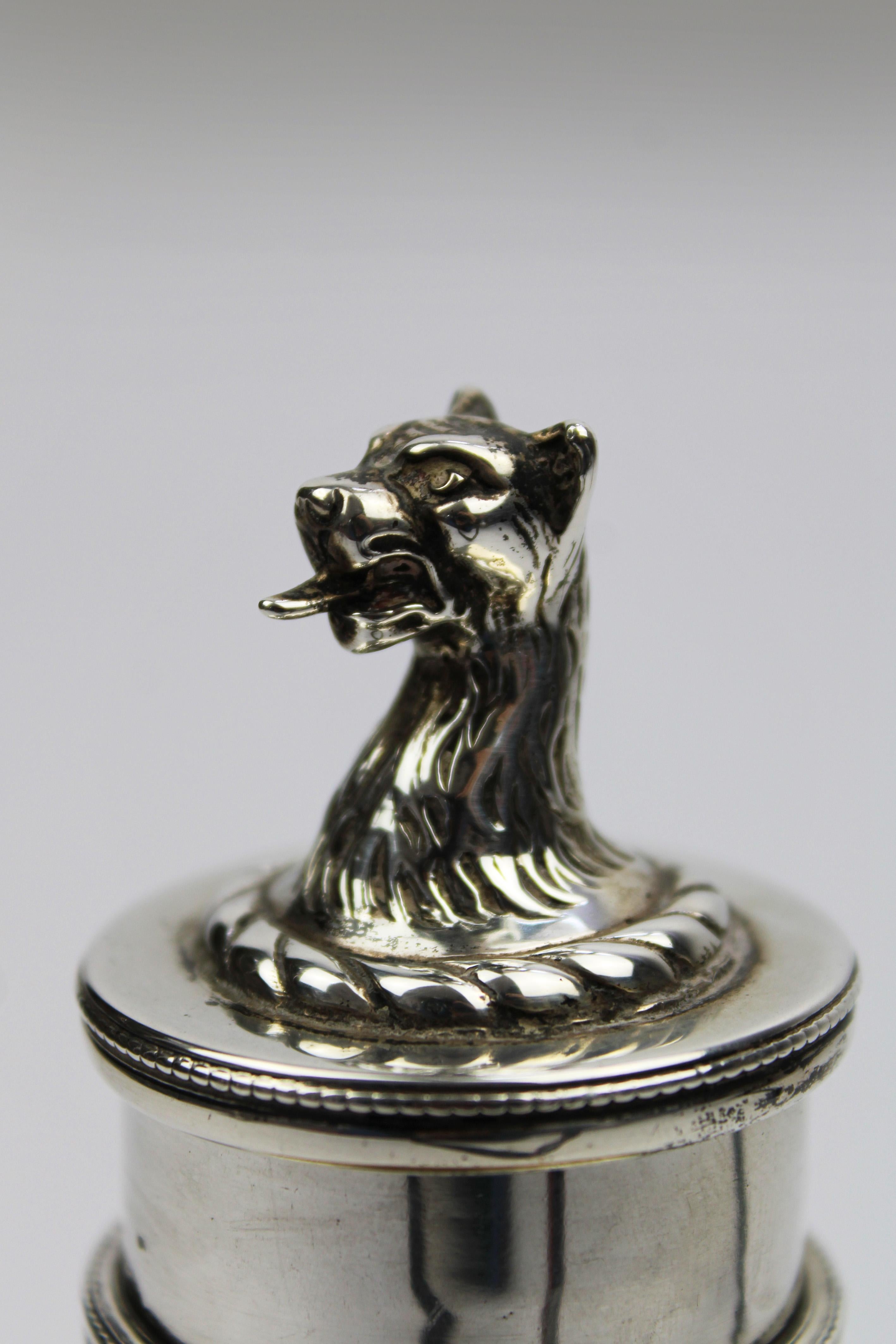Victorian Silver mounted Amber Decanter Lion Stopper Hallmarked London 1898 For Sale 3