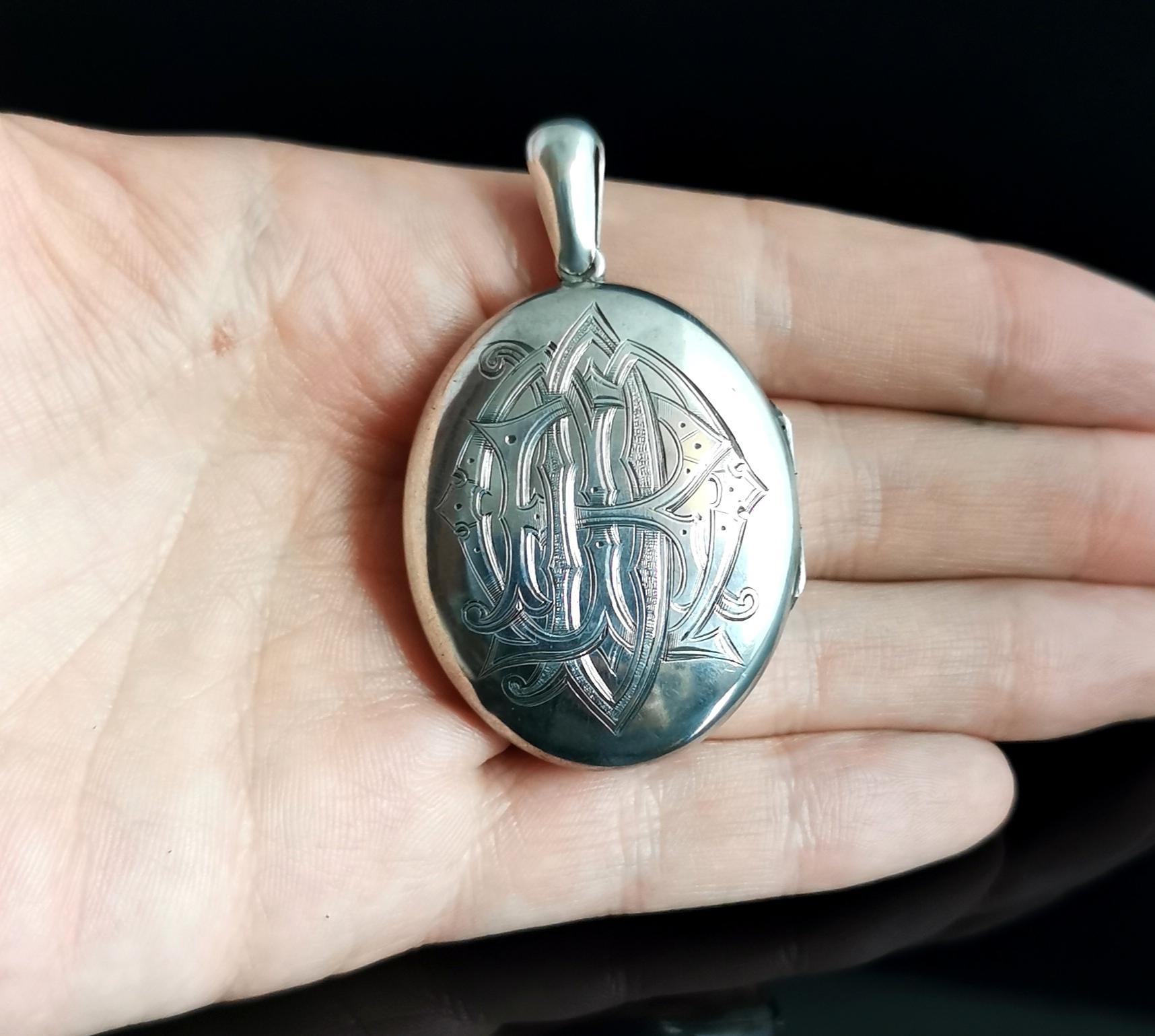 Viktorianische Silber-Trauer-Medaillon:: monogrammiert:: graviert 7