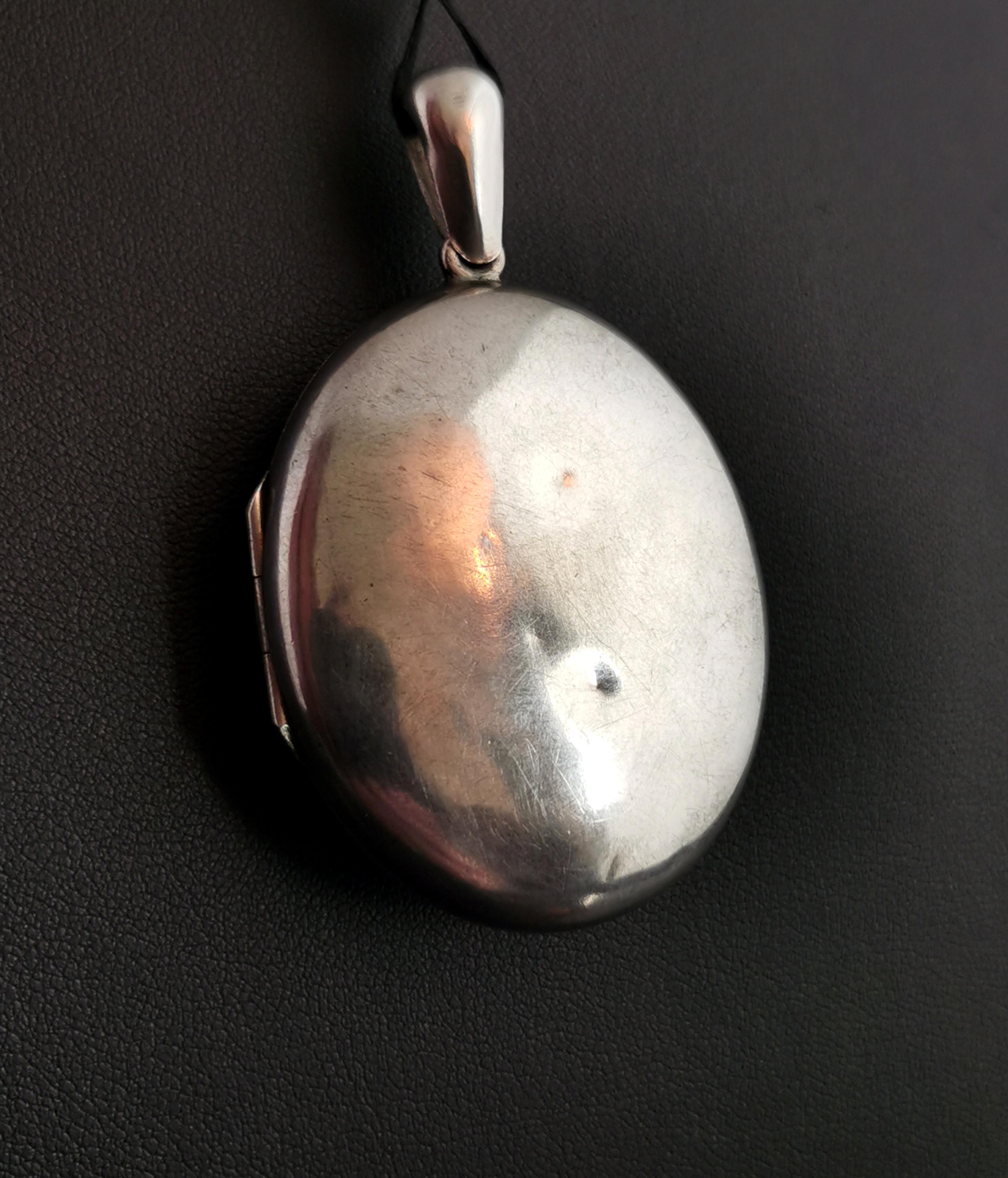 Viktorianische Silber-Trauer-Medaillon:: monogrammiert:: graviert 2