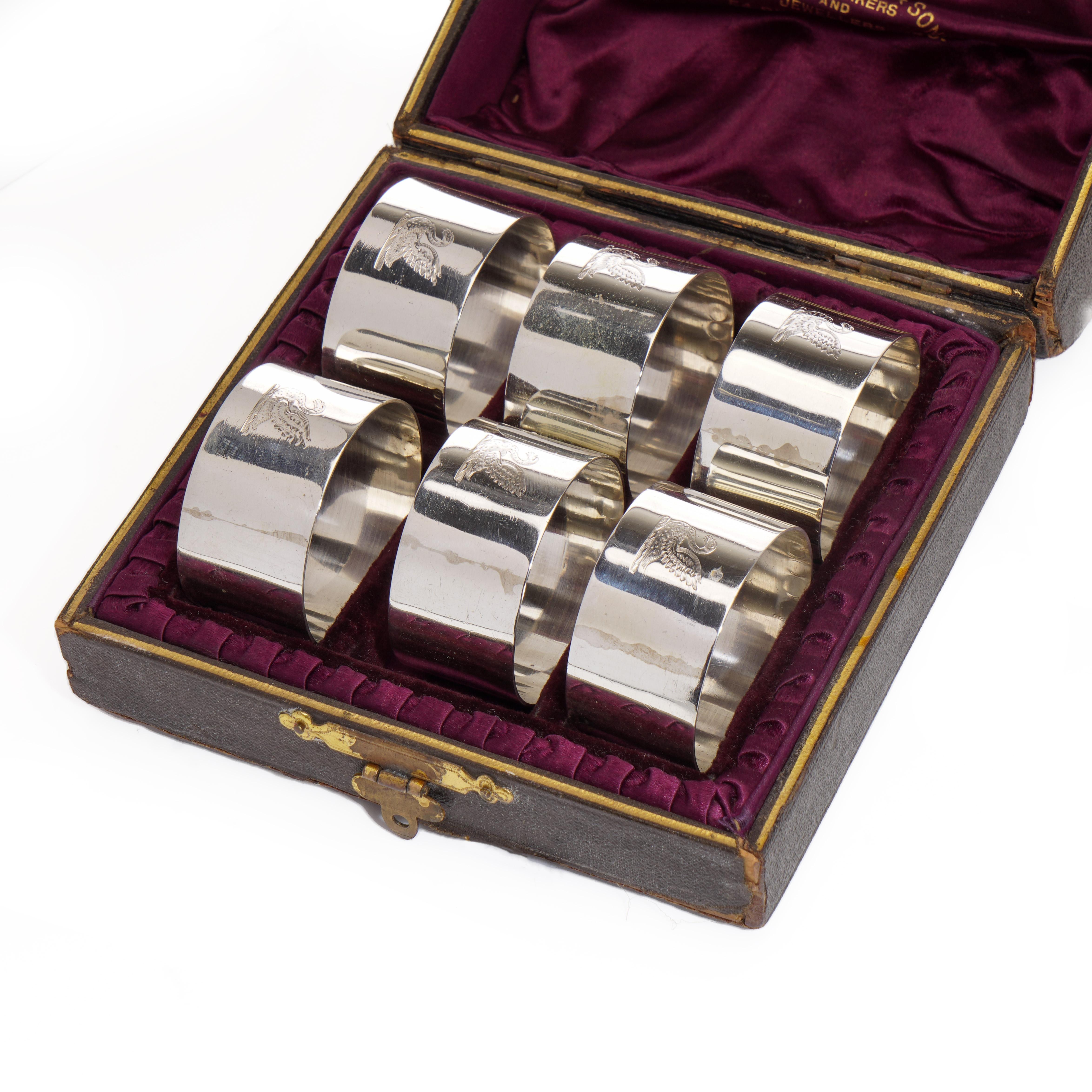 Antique Victorian sterling silver napkin ring set of 6 with swan design.
Made in England, Birmingham, 1893
Maker: Plante & Co
Fully hallmarked.

Dimensions:
Napkin ring: Diameter x height: 4.1 x 2.3 cm
Weight: 115 grams
With box: 268