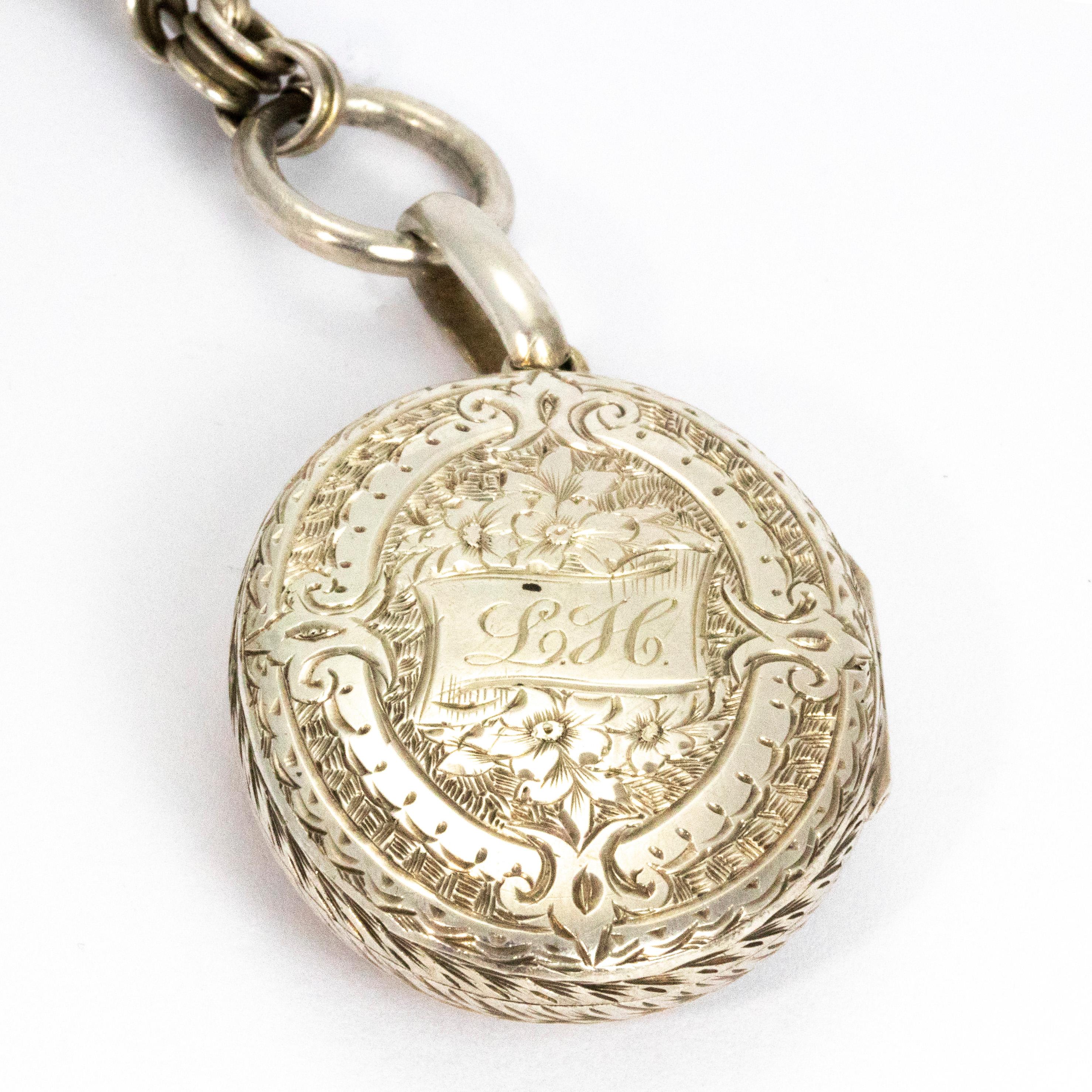 Victorian Silver Ornate Necklace and Locket In Good Condition In Chipping Campden, GB