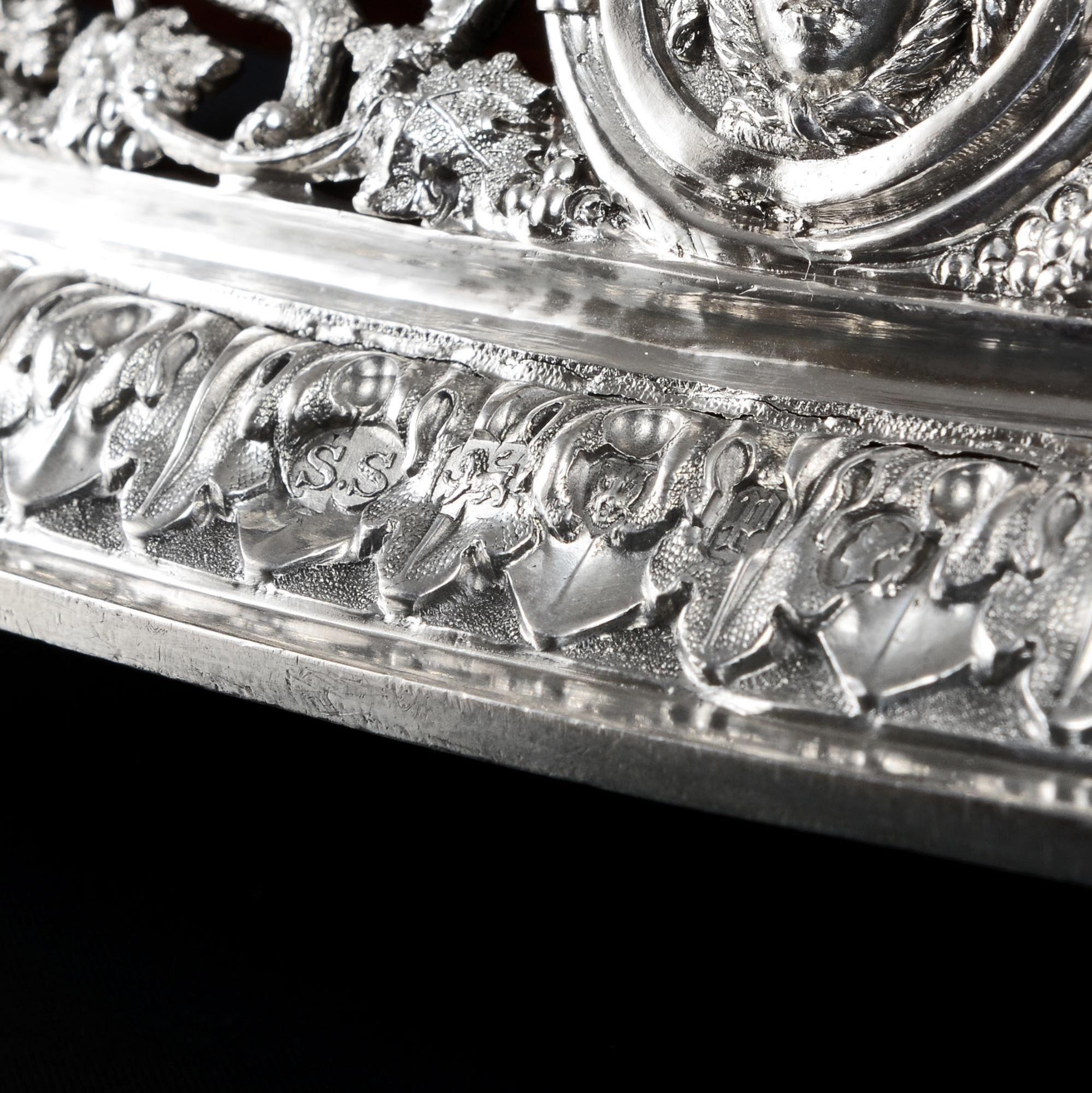 English Victorian Silver Oval Mirrored Plateau For Sale