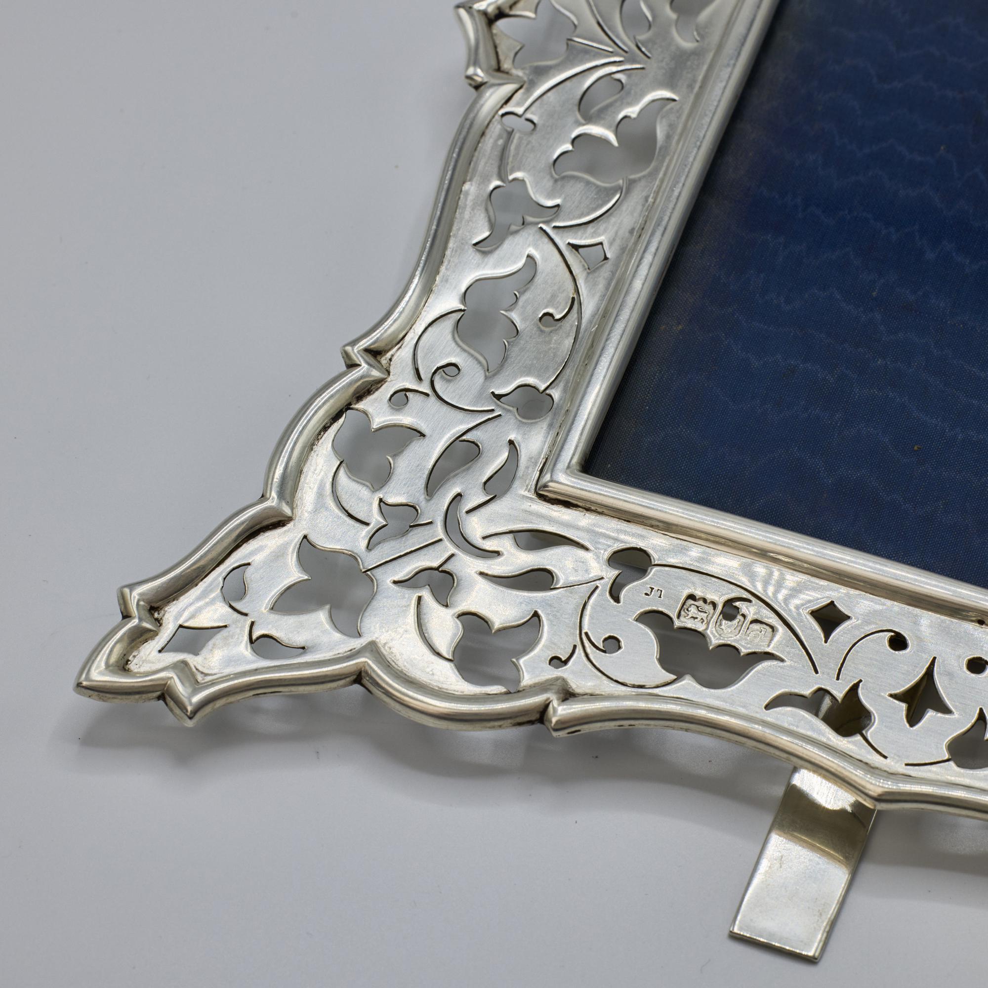 Marco de fotografía victoriano de plata en venta 2