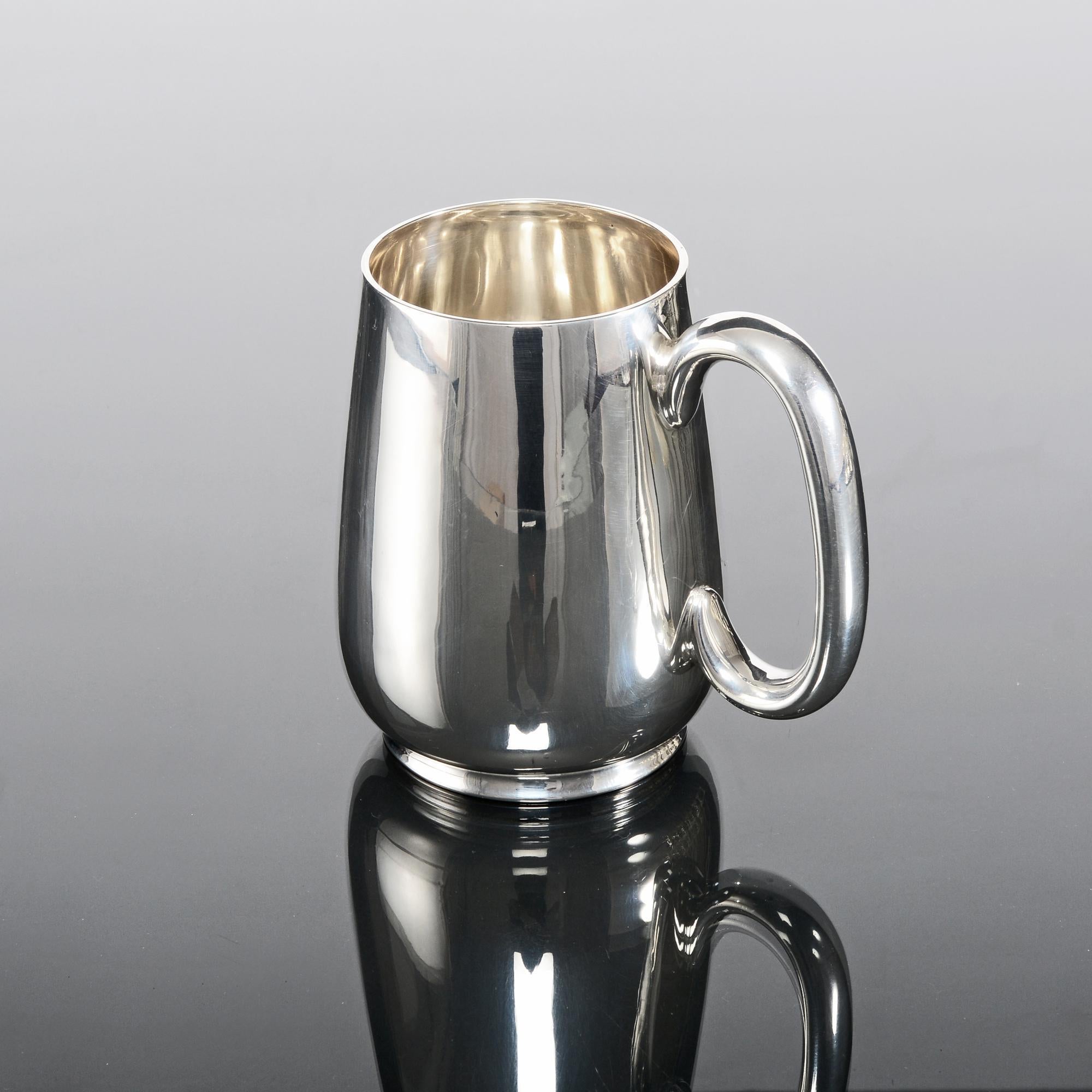 Victorian Silver Pint Mug In Good Condition For Sale In London, GB